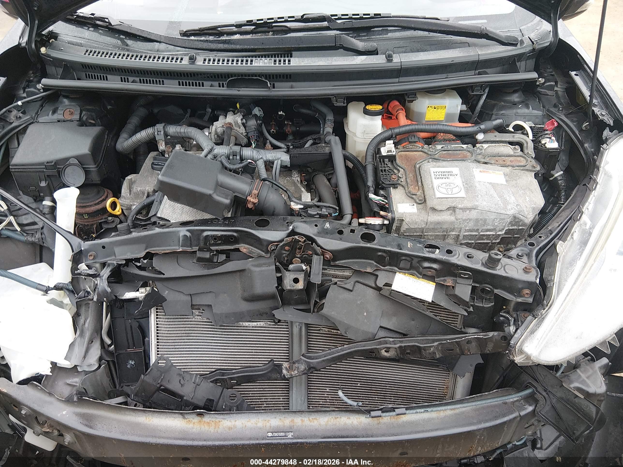 TOYOTA PRIUS image 10
