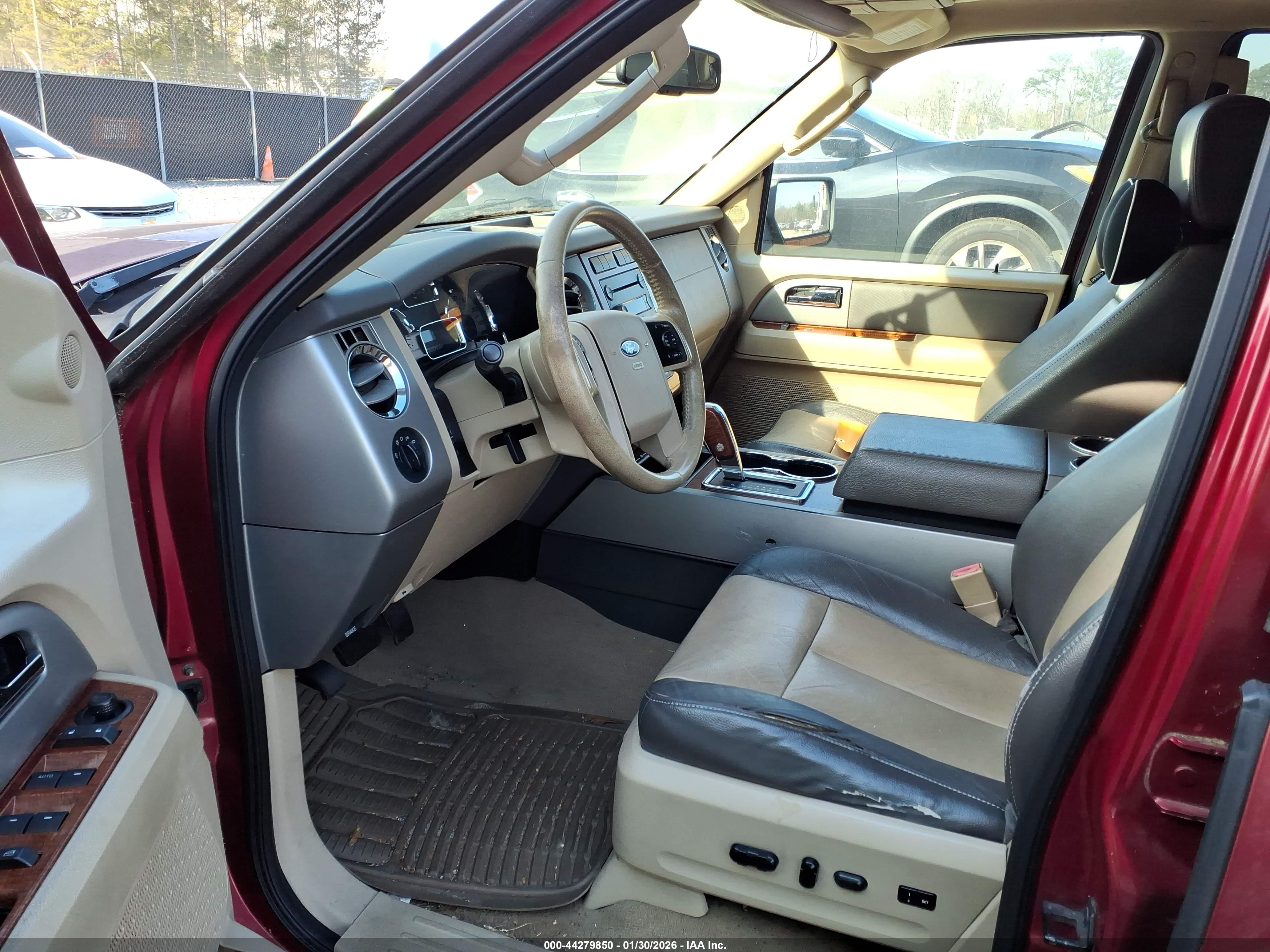 FORD EXPEDITION image 5