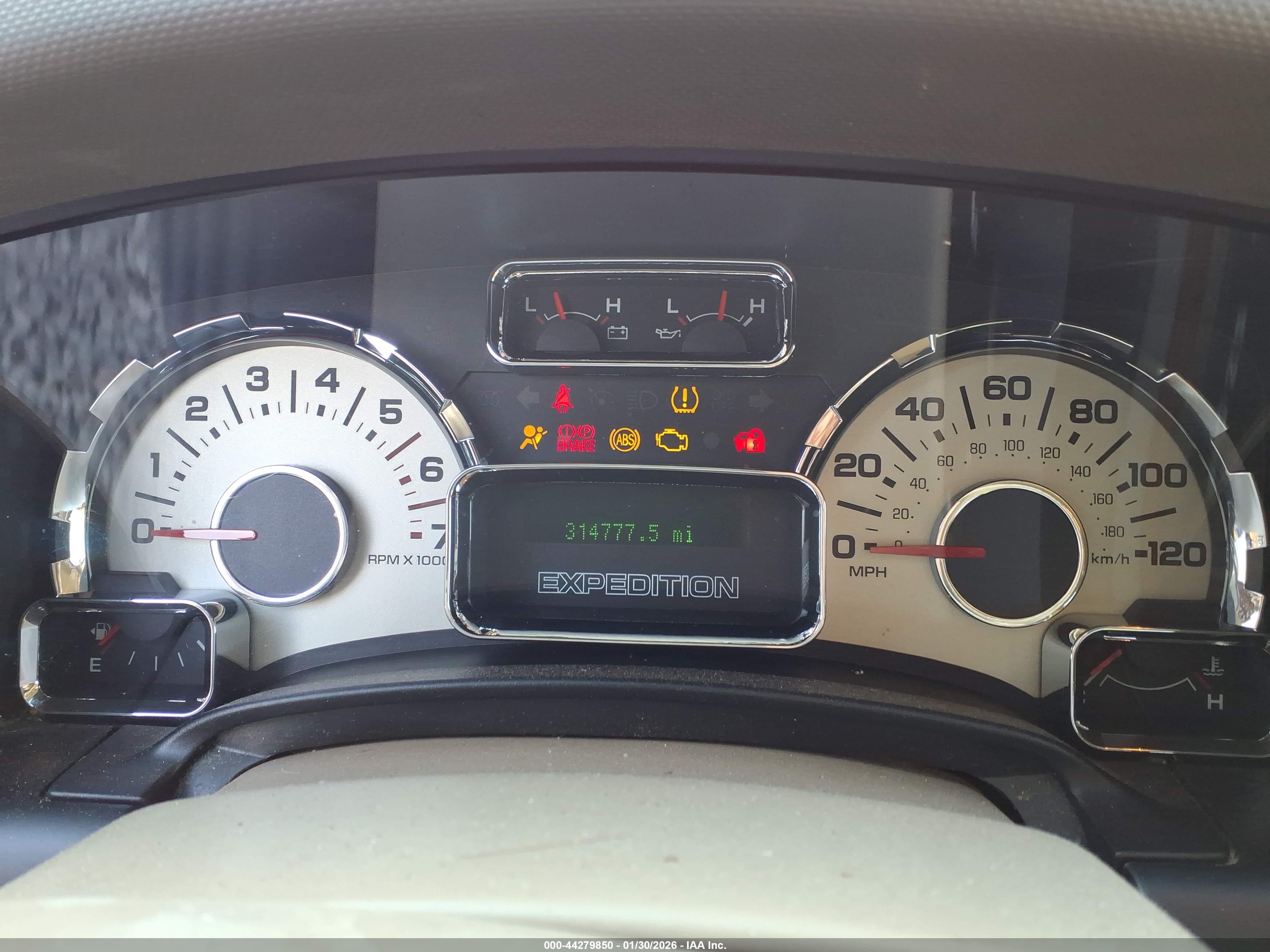 FORD EXPEDITION image 7