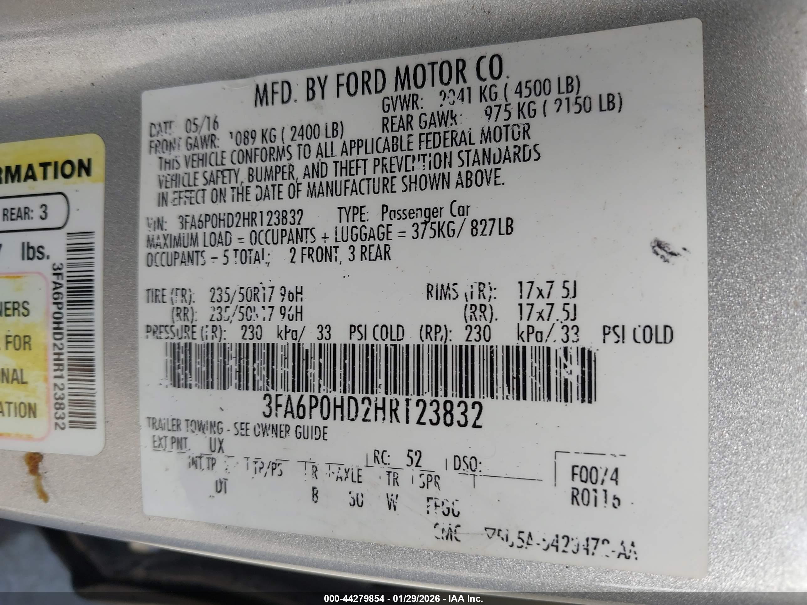 FORD FUSION image 9