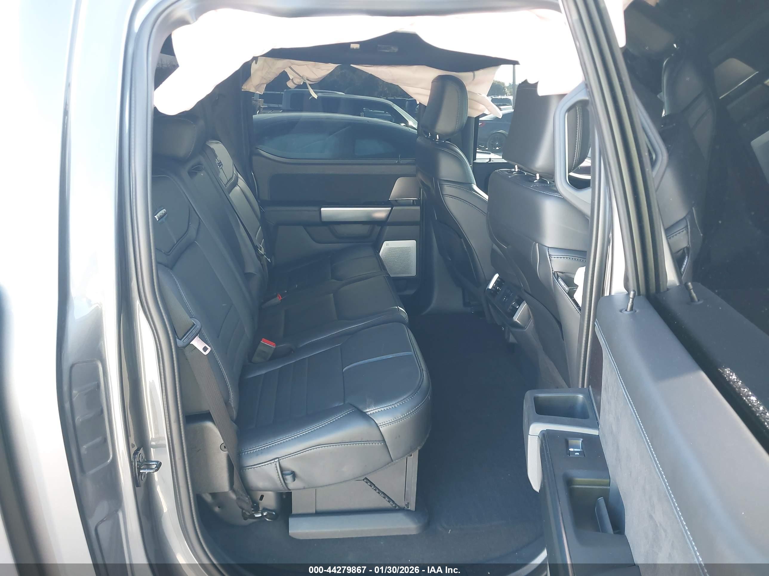 FORD F-150 image 8