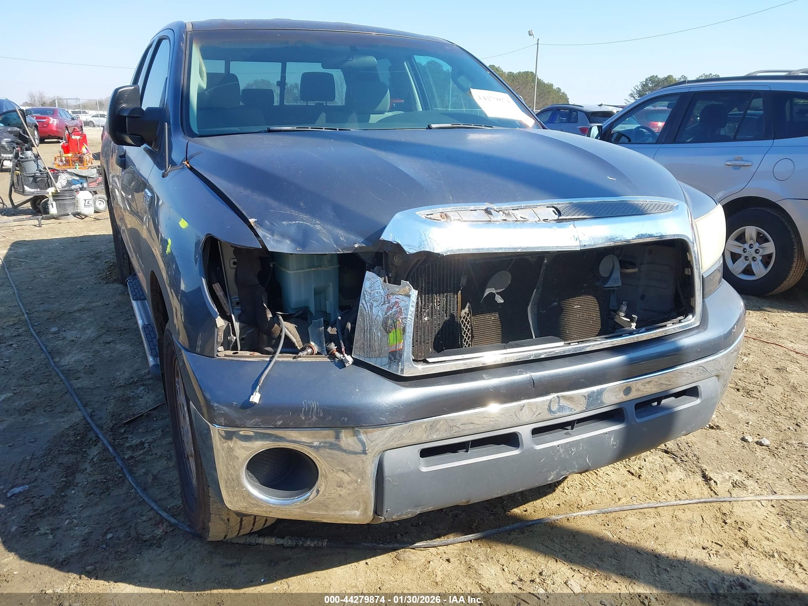TOYOTA TUNDRA image 6