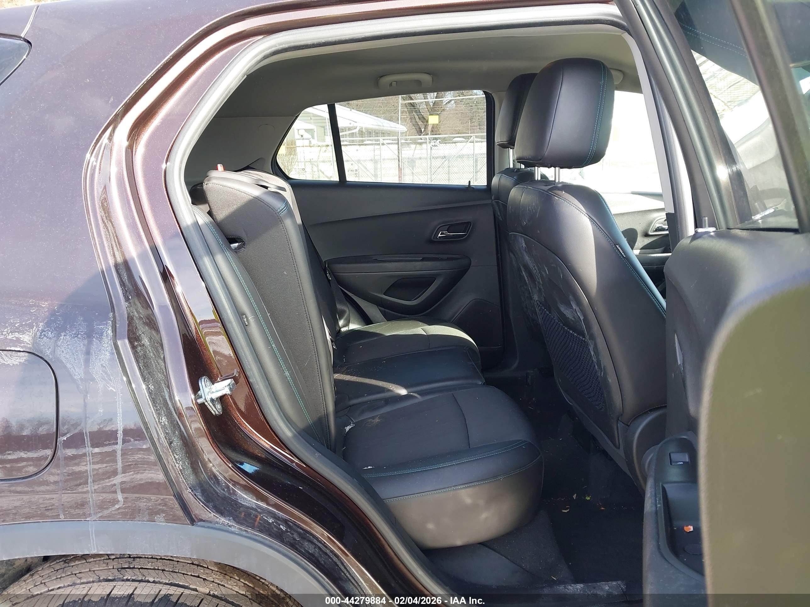 CHEVROLET TRAX image 8
