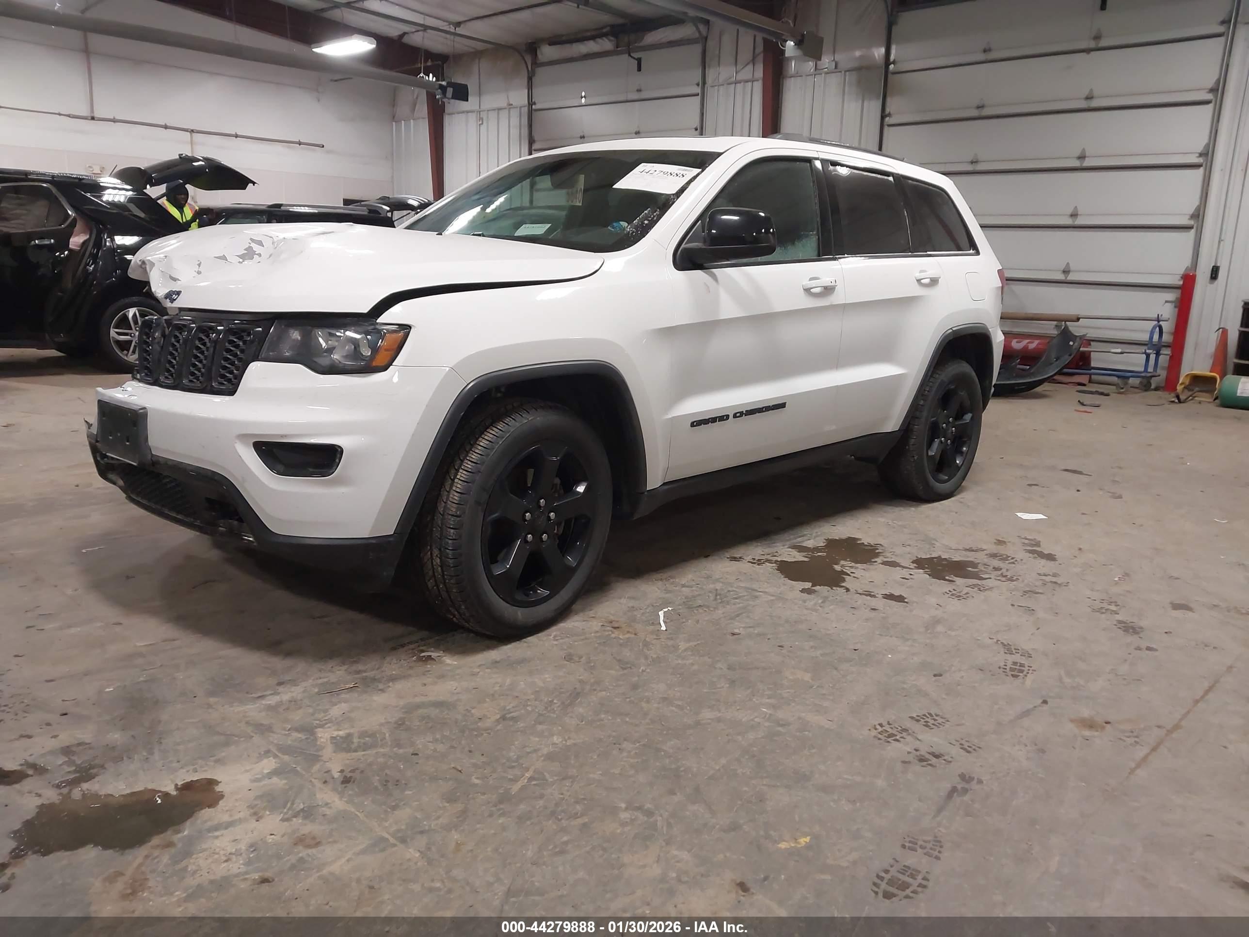 JEEP GRAND image 2