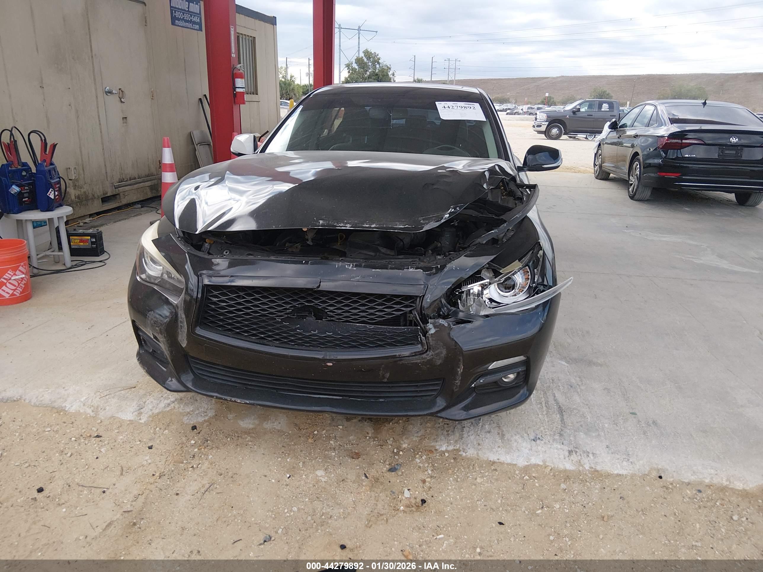 INFINITI Q50 image 6