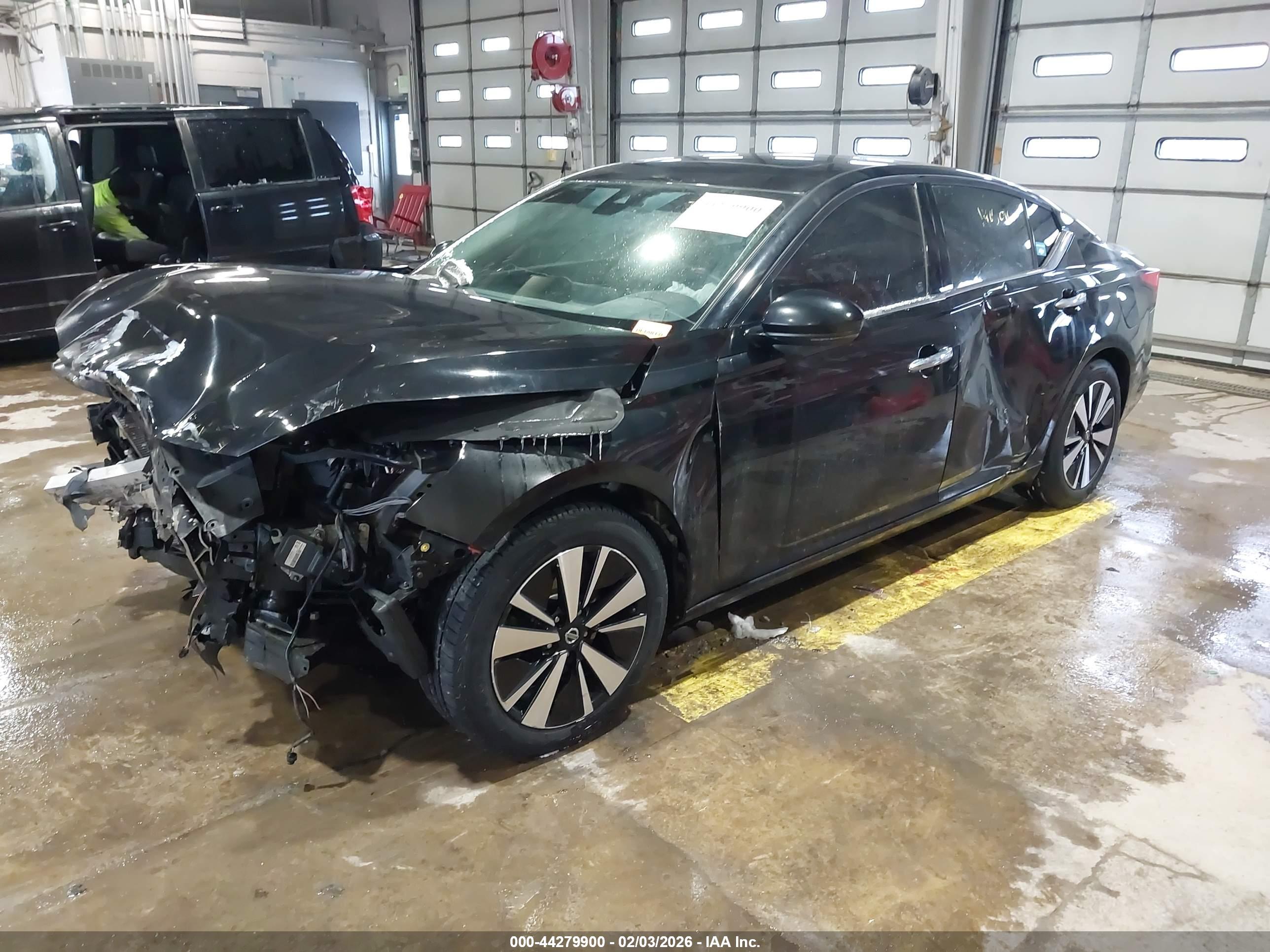 NISSAN ALTIMA image 2