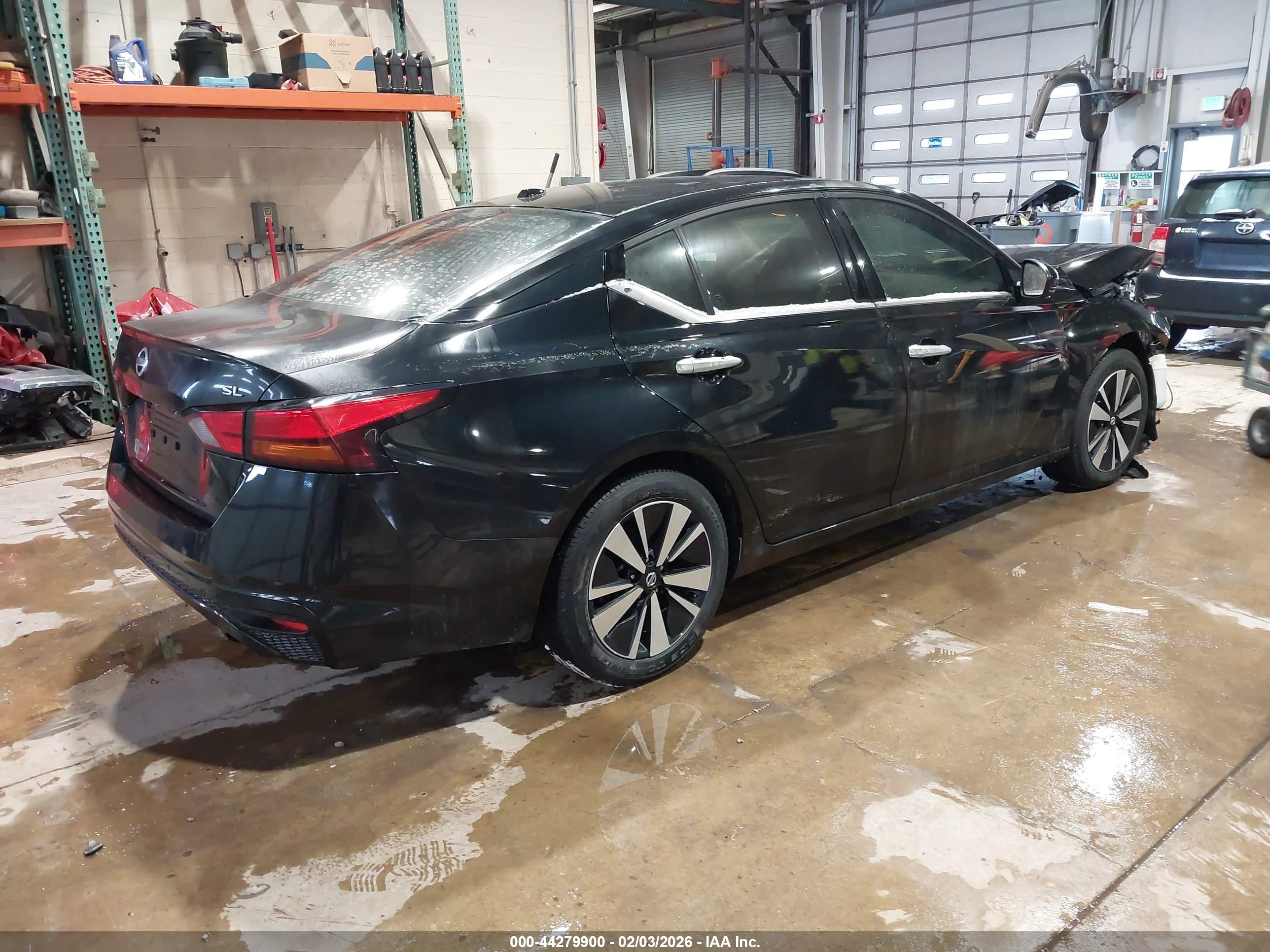 NISSAN ALTIMA image 4