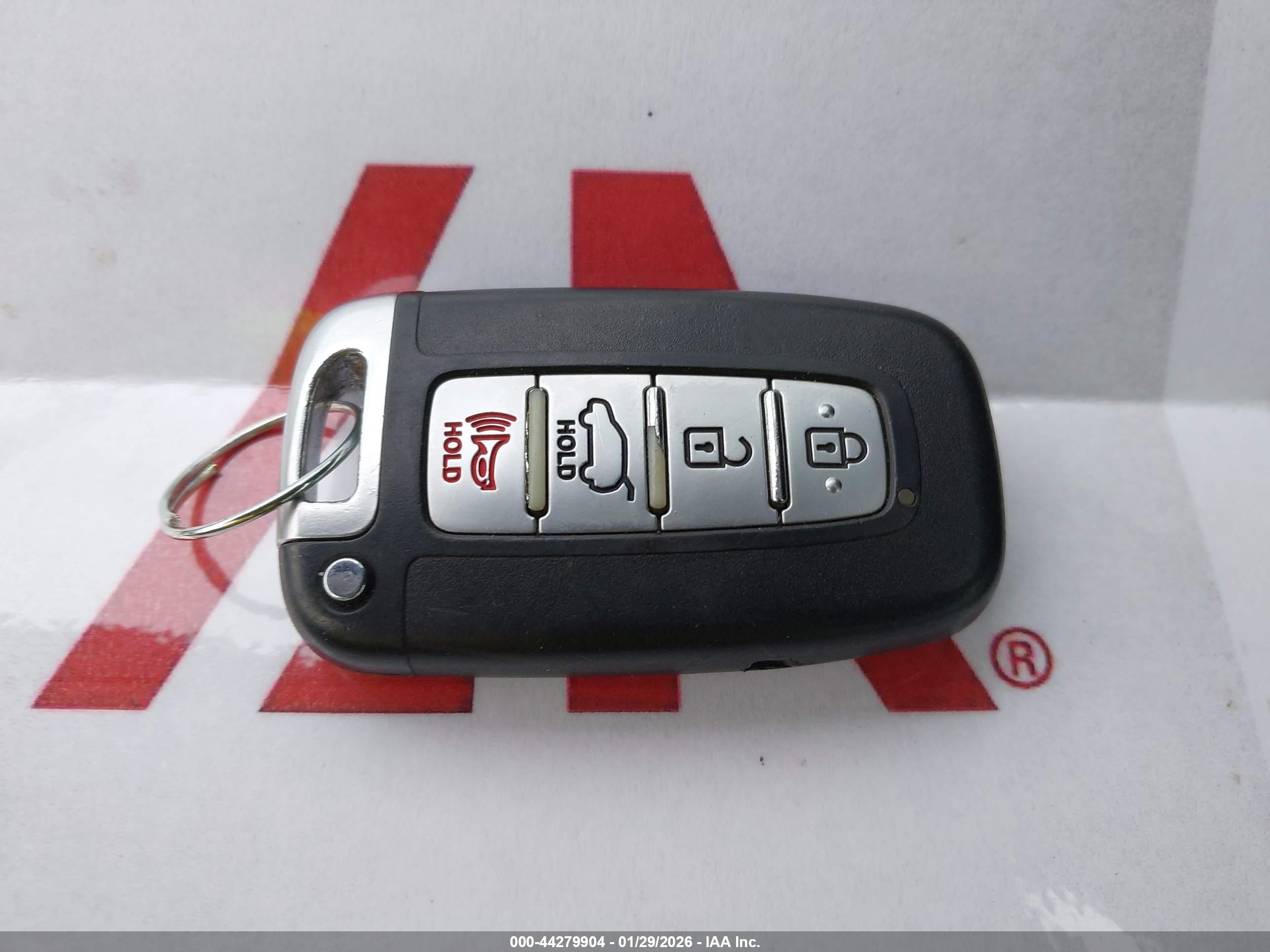 HYUNDAI VELOSTER image 11