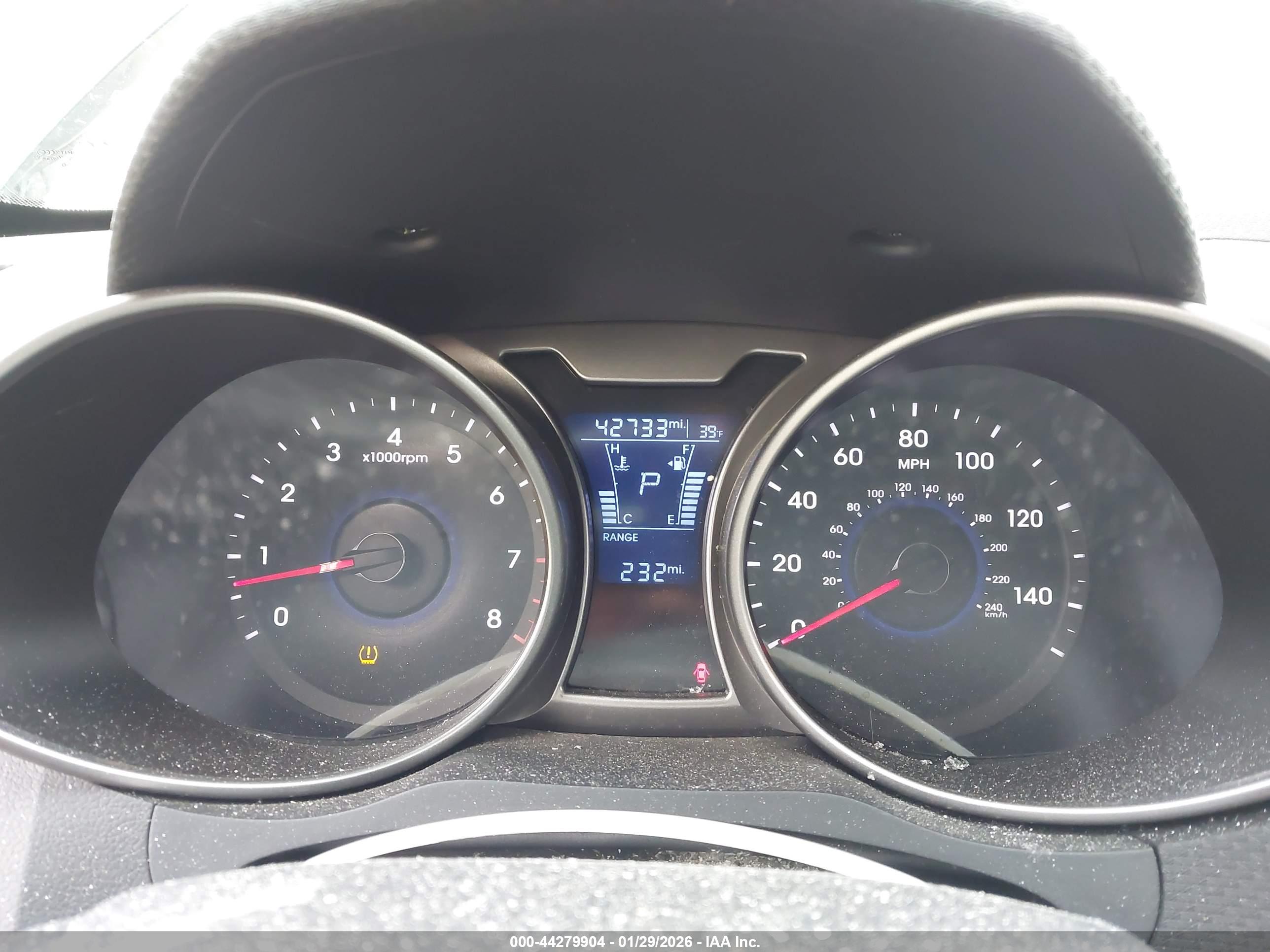 HYUNDAI VELOSTER image 7