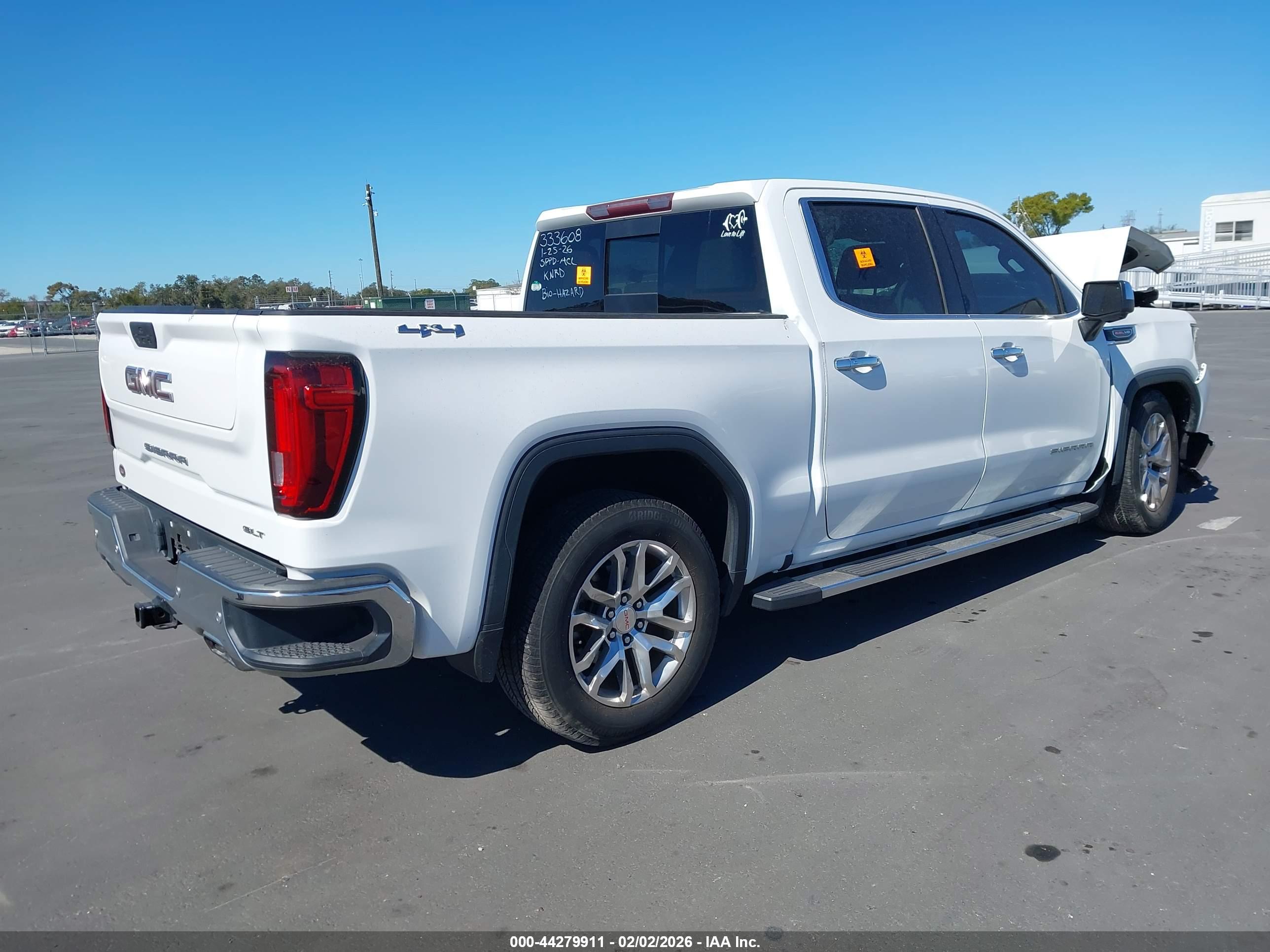 GMC SIERRA image 4