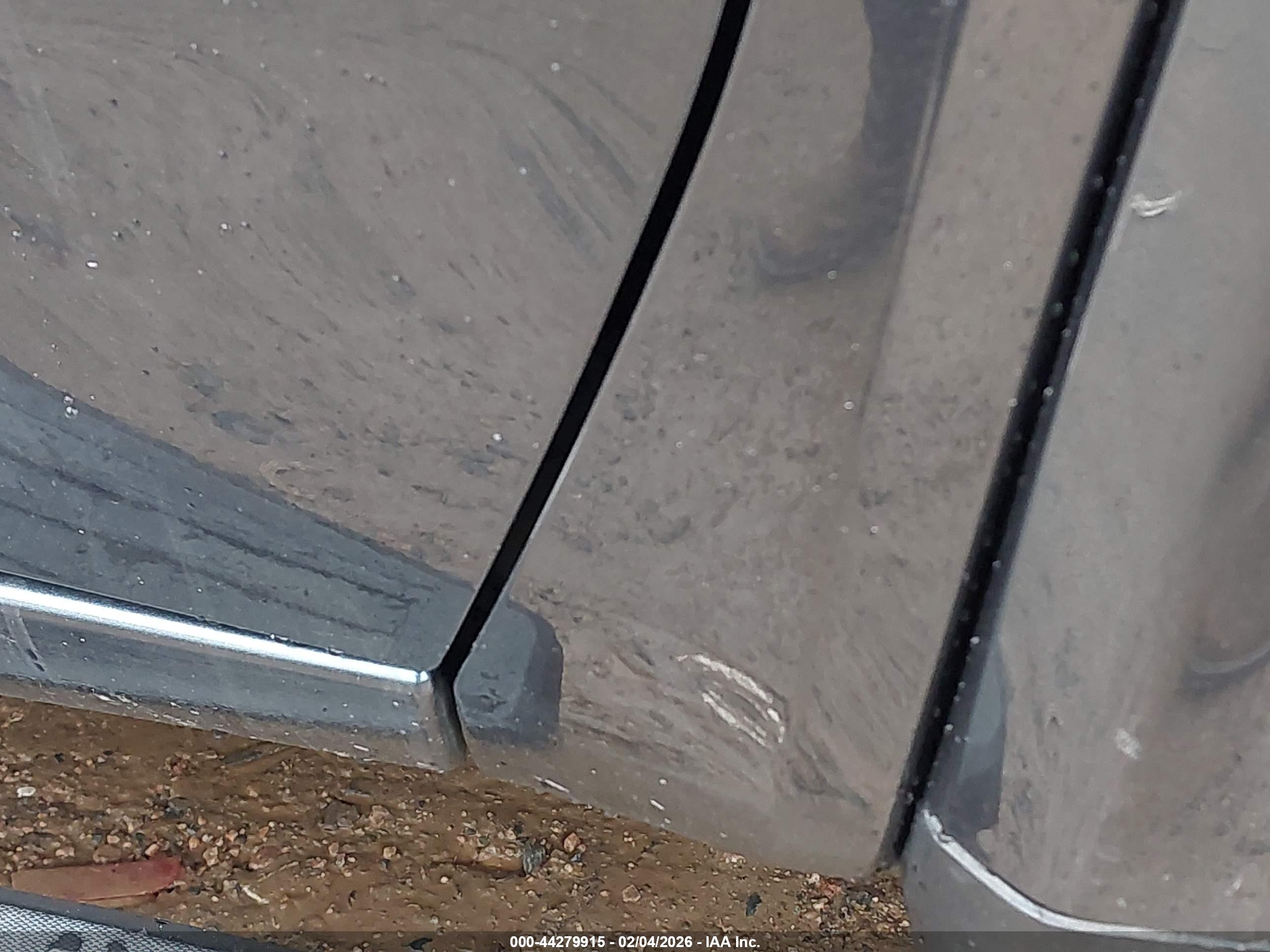 GMC SIERRA image 6