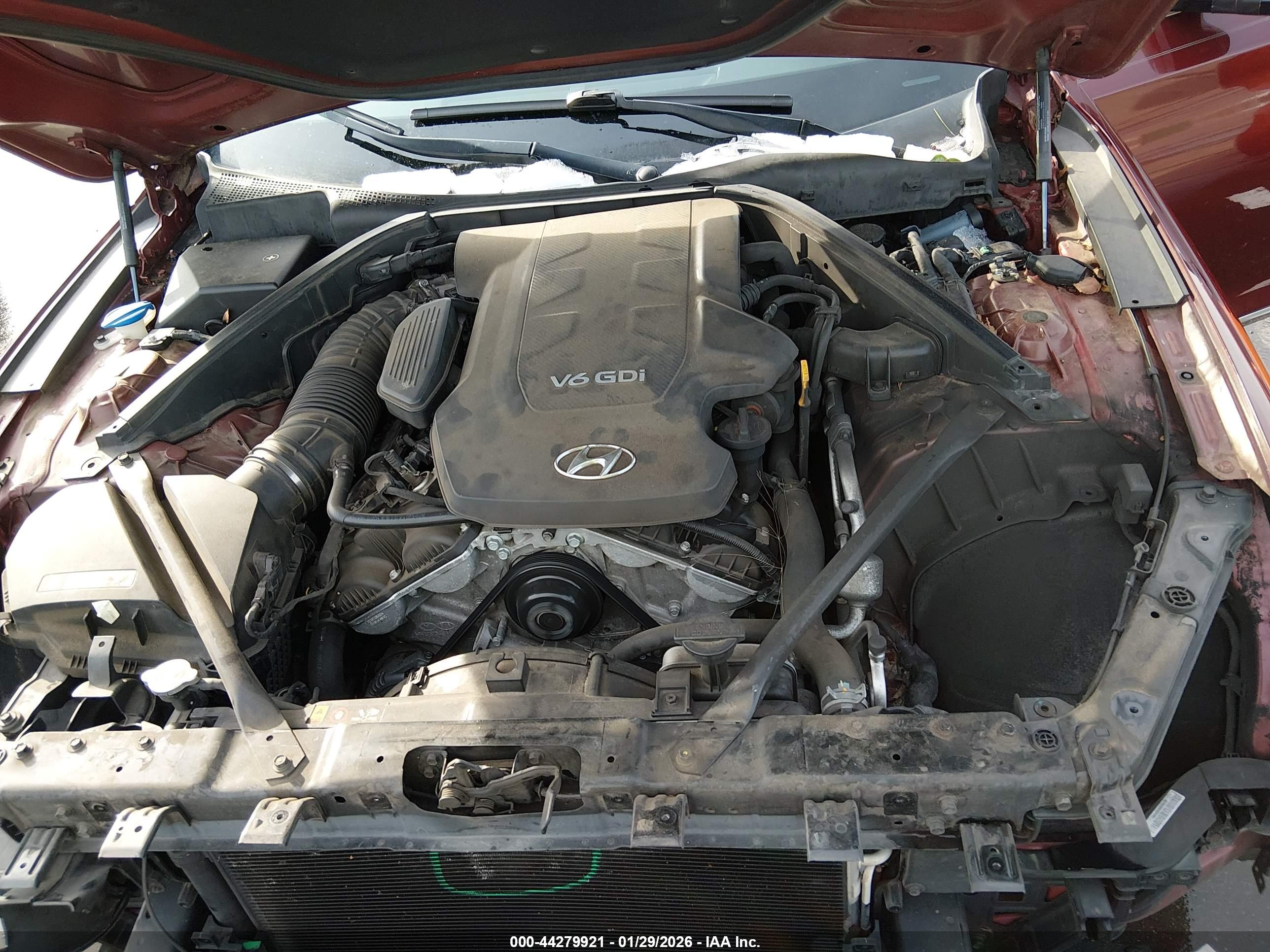 HYUNDAI GENESIS image 10