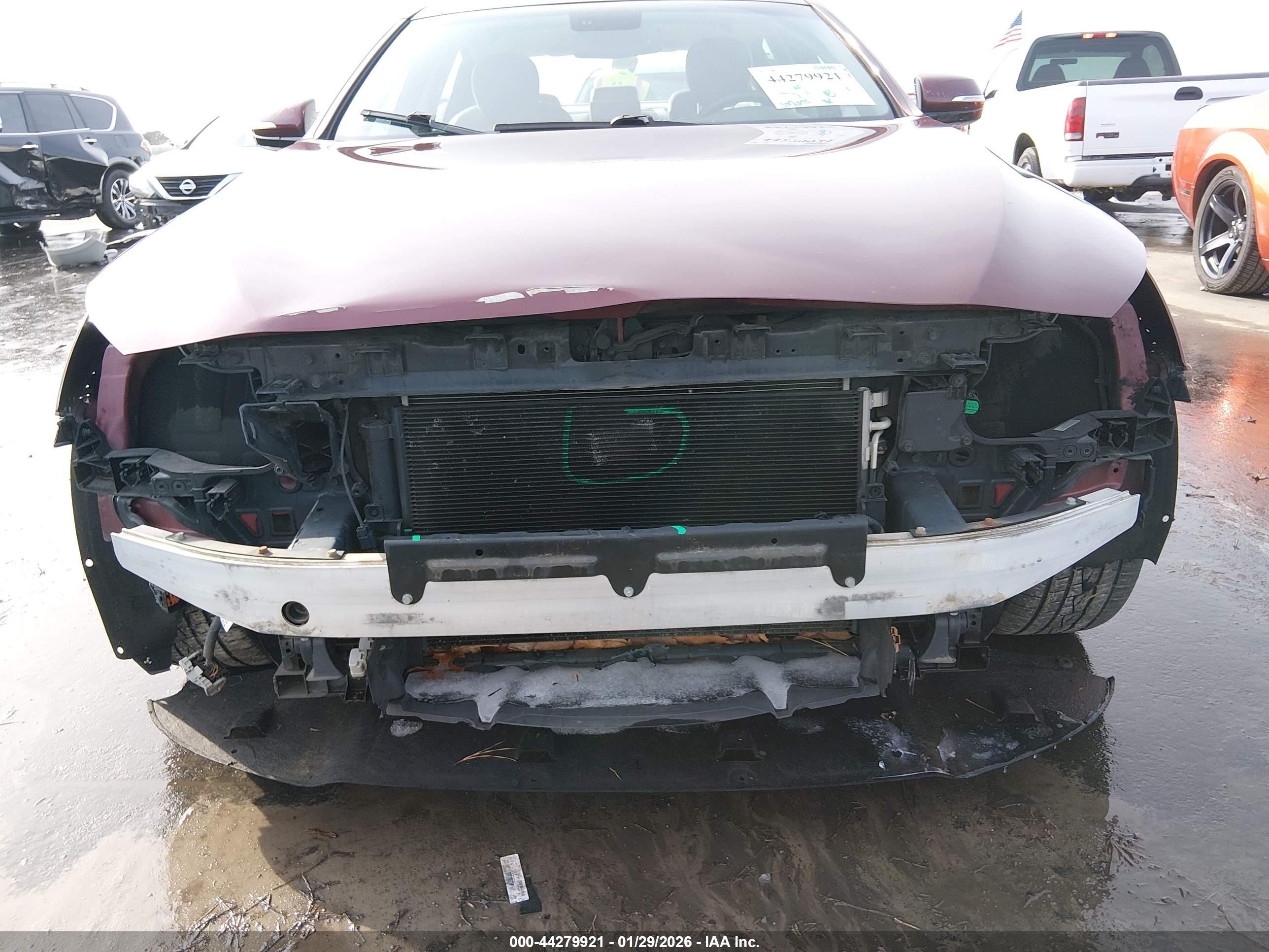 HYUNDAI GENESIS image 6