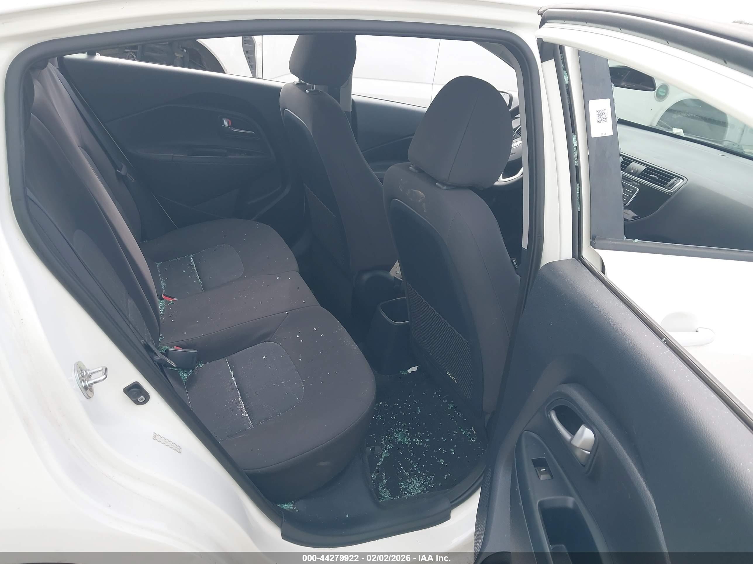 KIA RIO image 8