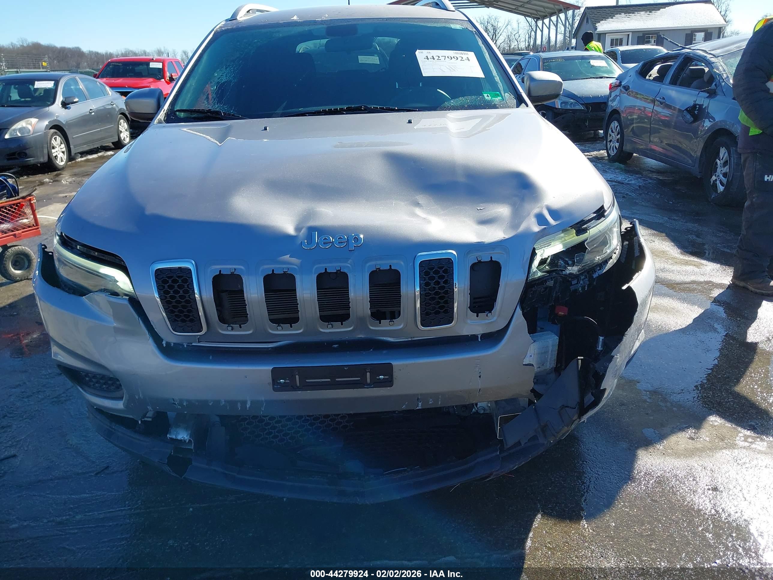 JEEP CHEROKEE image 6