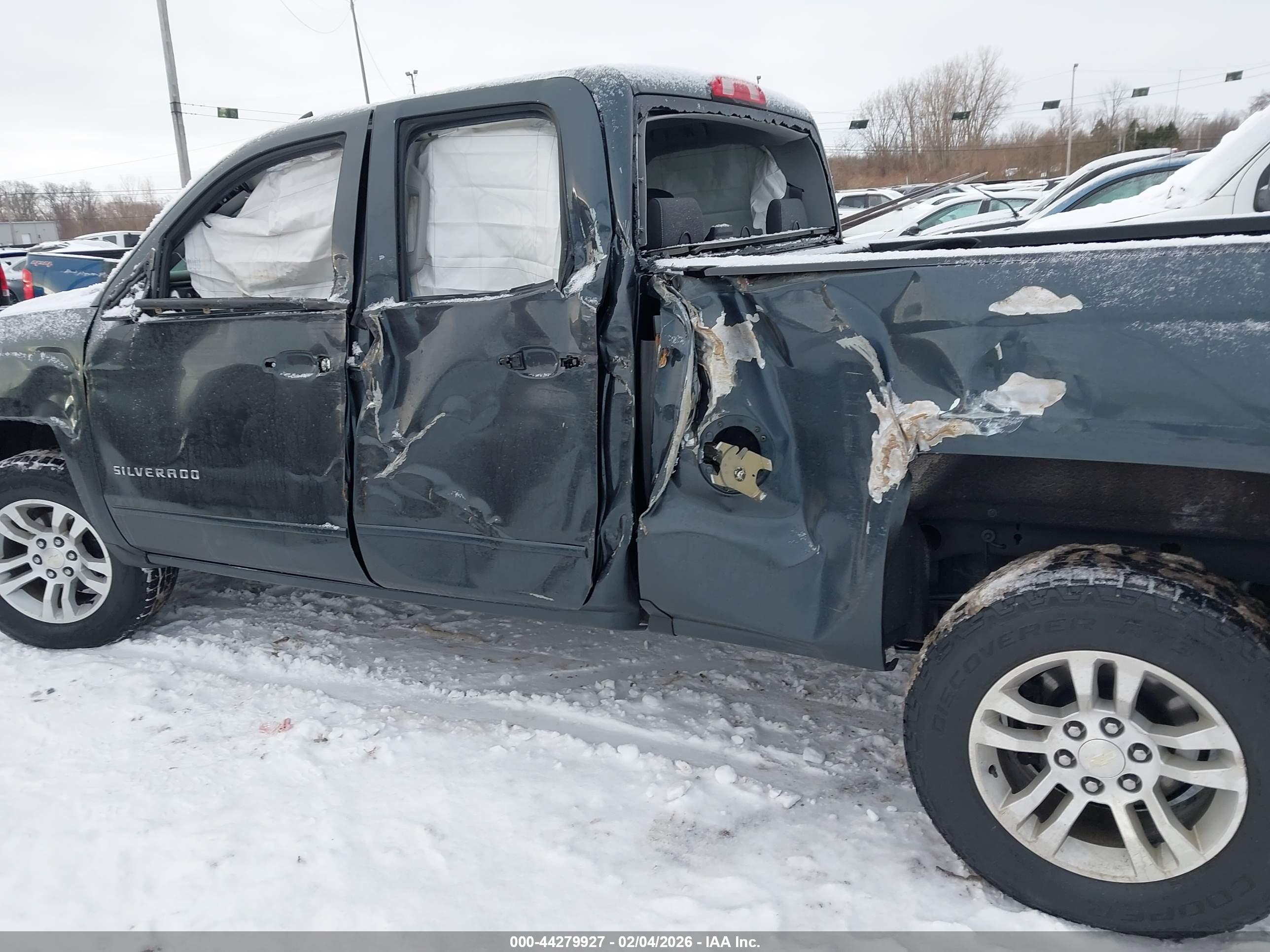 CHEVROLET SILVERADO image 6