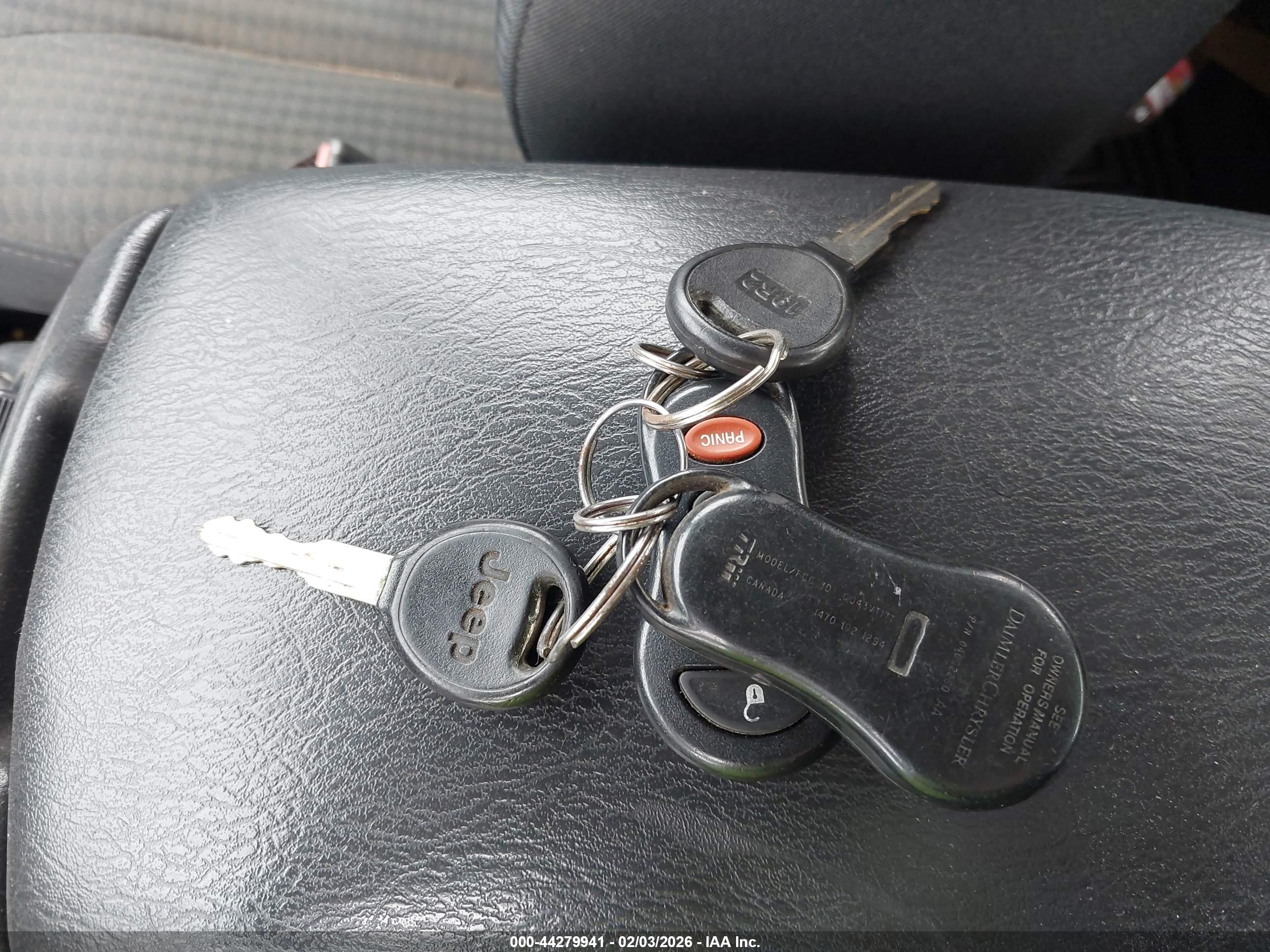 JEEP LIBERTY image 11