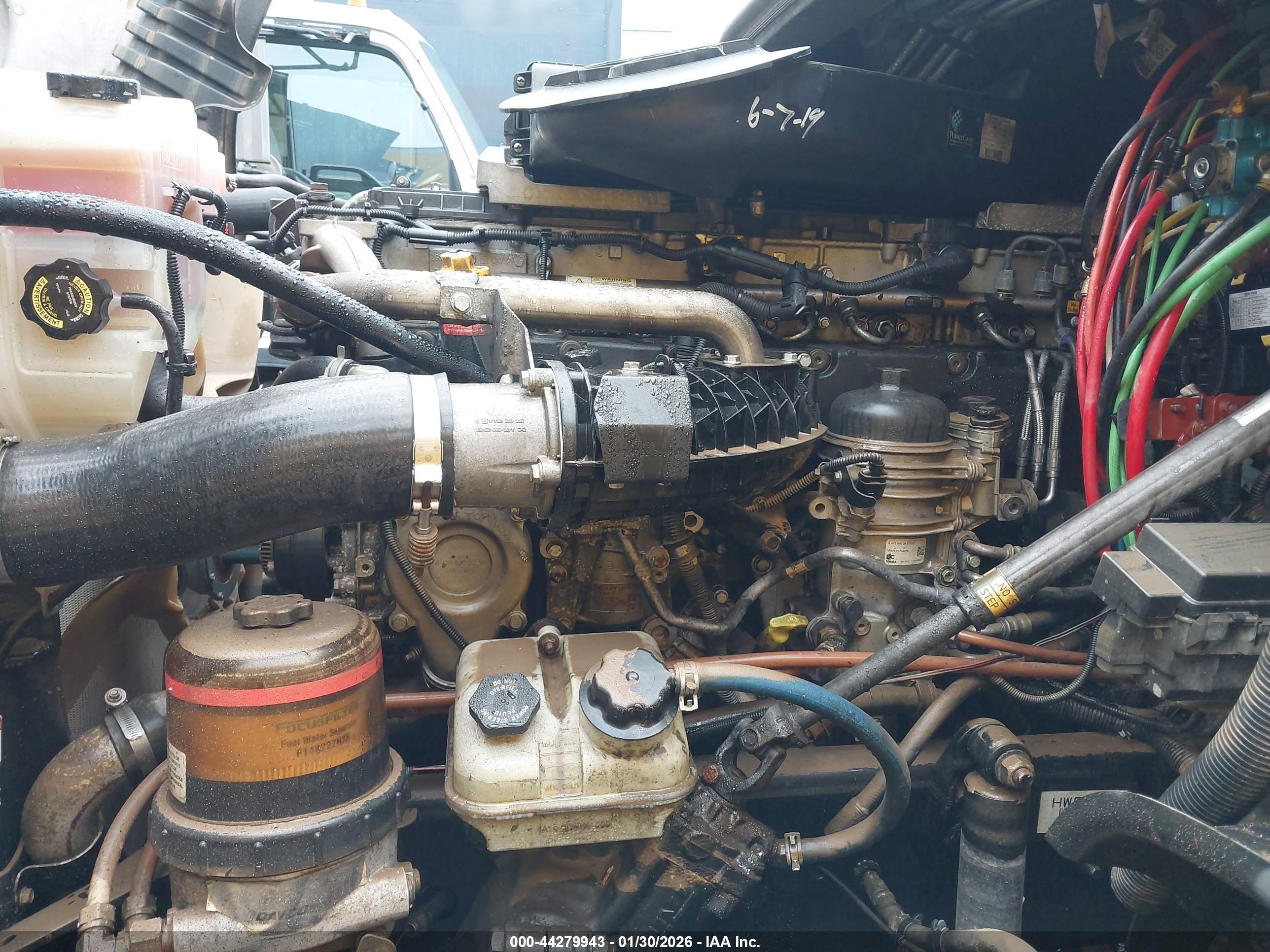 FREIGHTLINER CASCADIA image 10