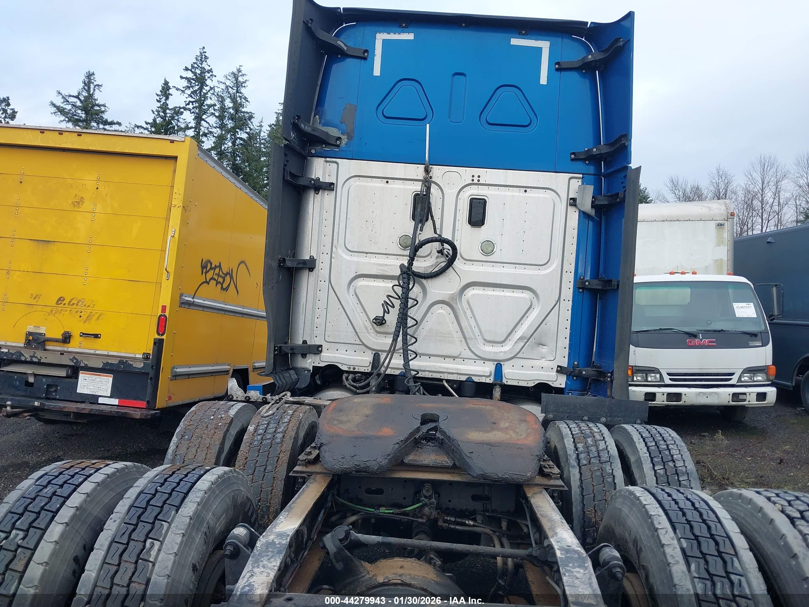 FREIGHTLINER CASCADIA image 8