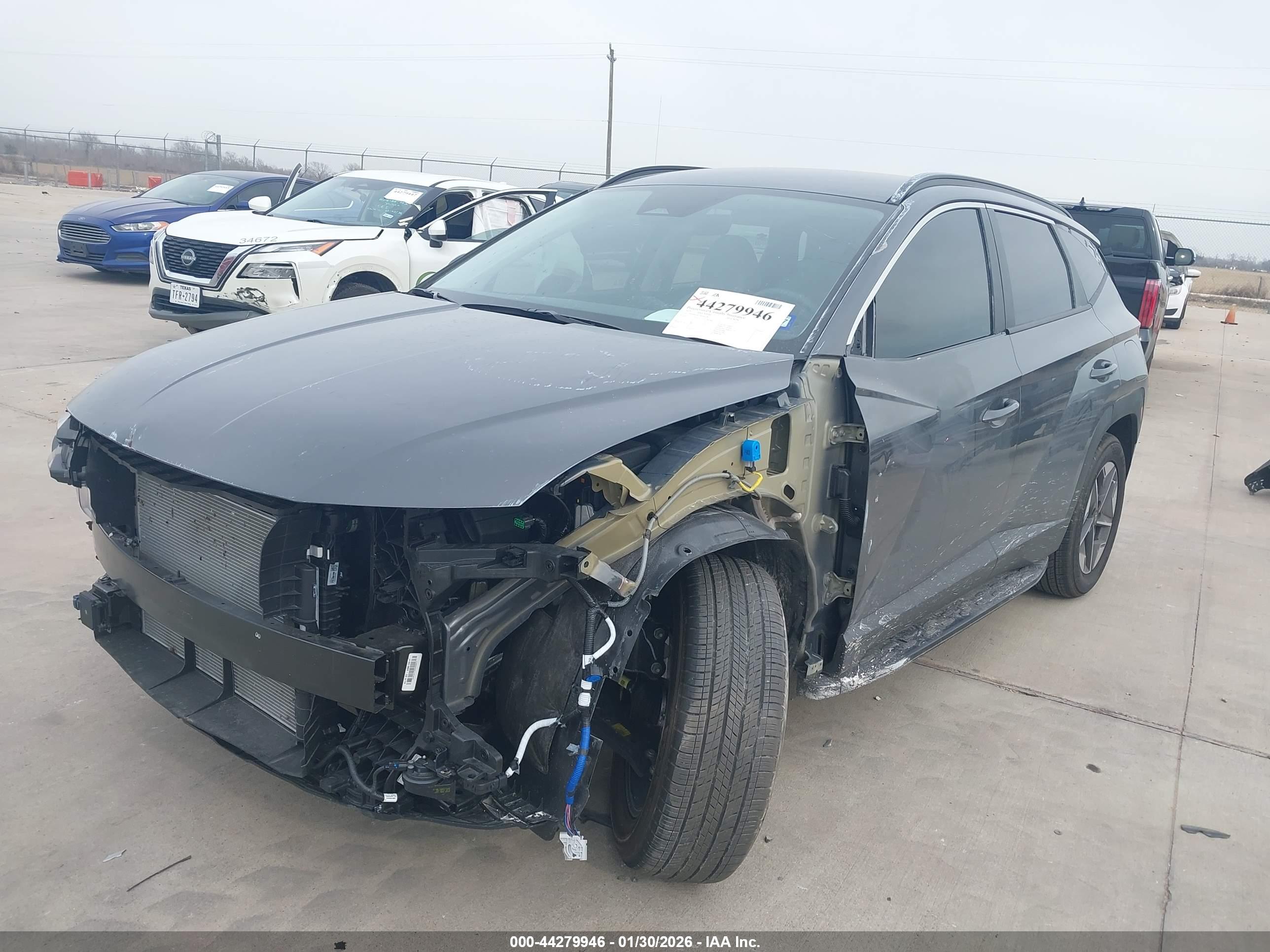 HYUNDAI TUCSON image 6