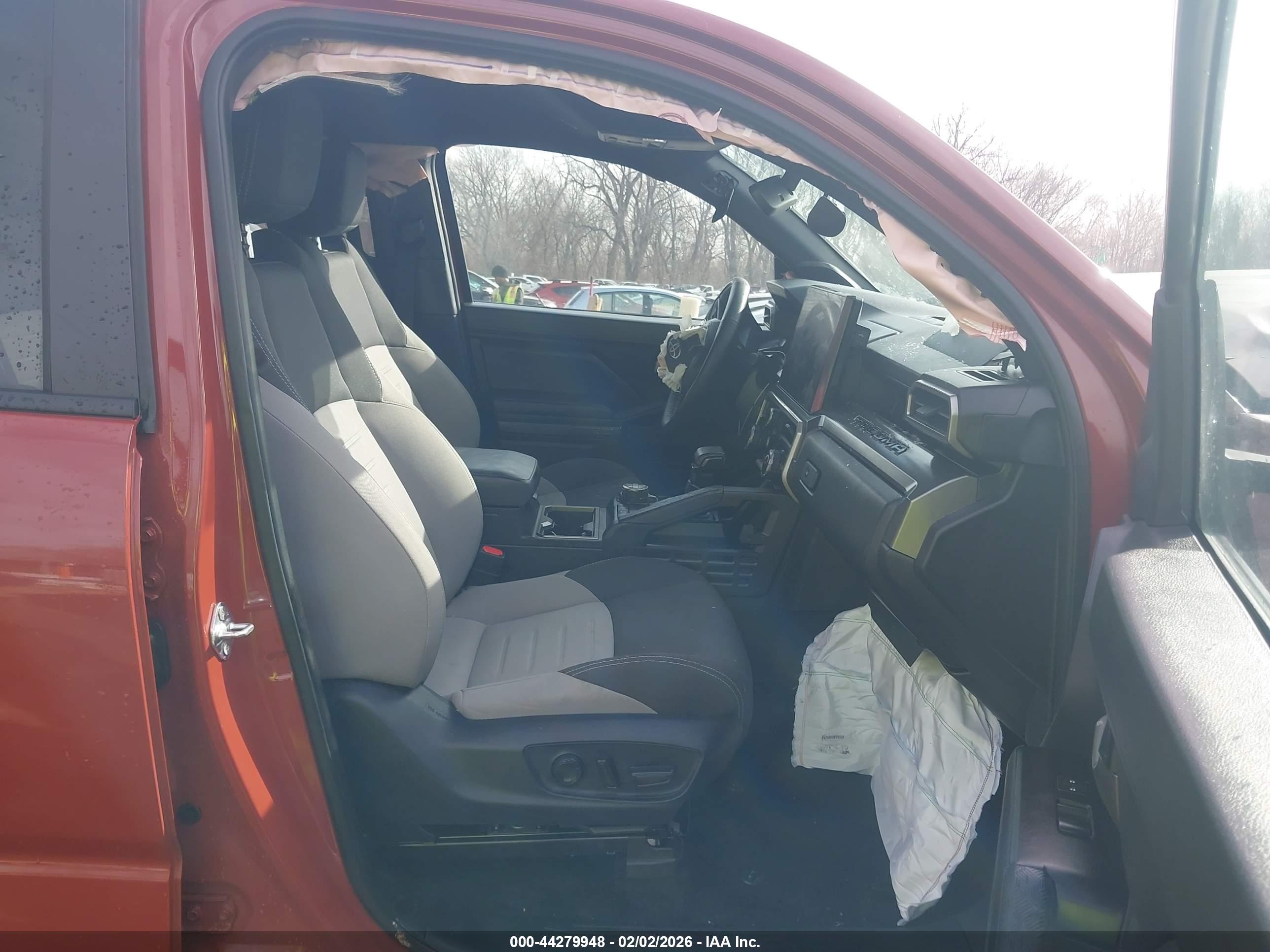 TOYOTA TACOMA image 5