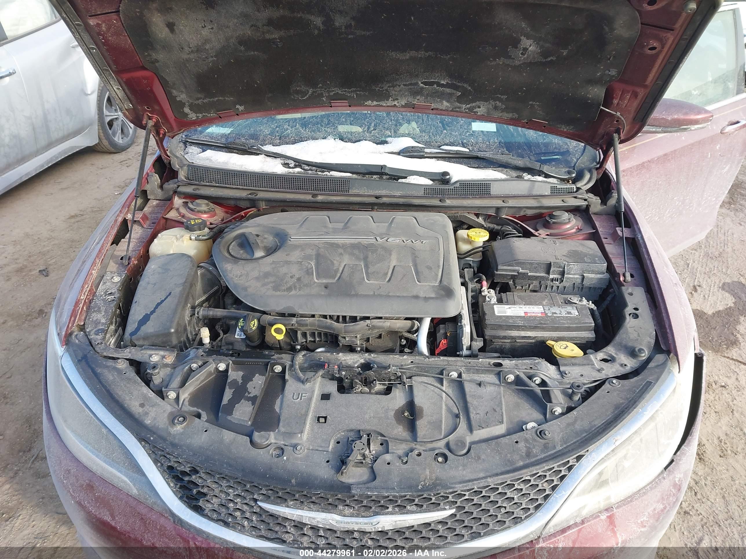 CHRYSLER 200 image 10