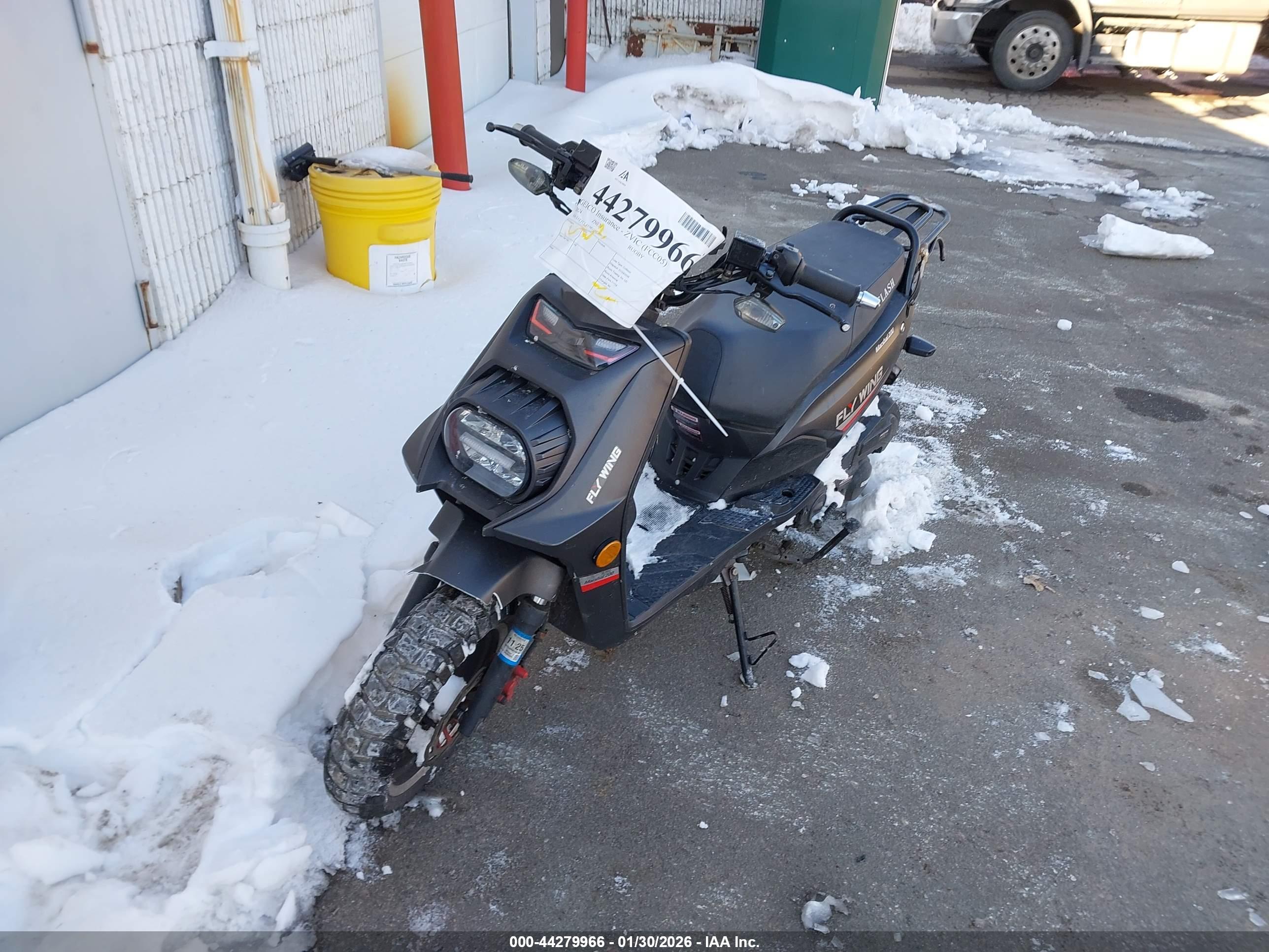 ZNEN SCOOTER image 2