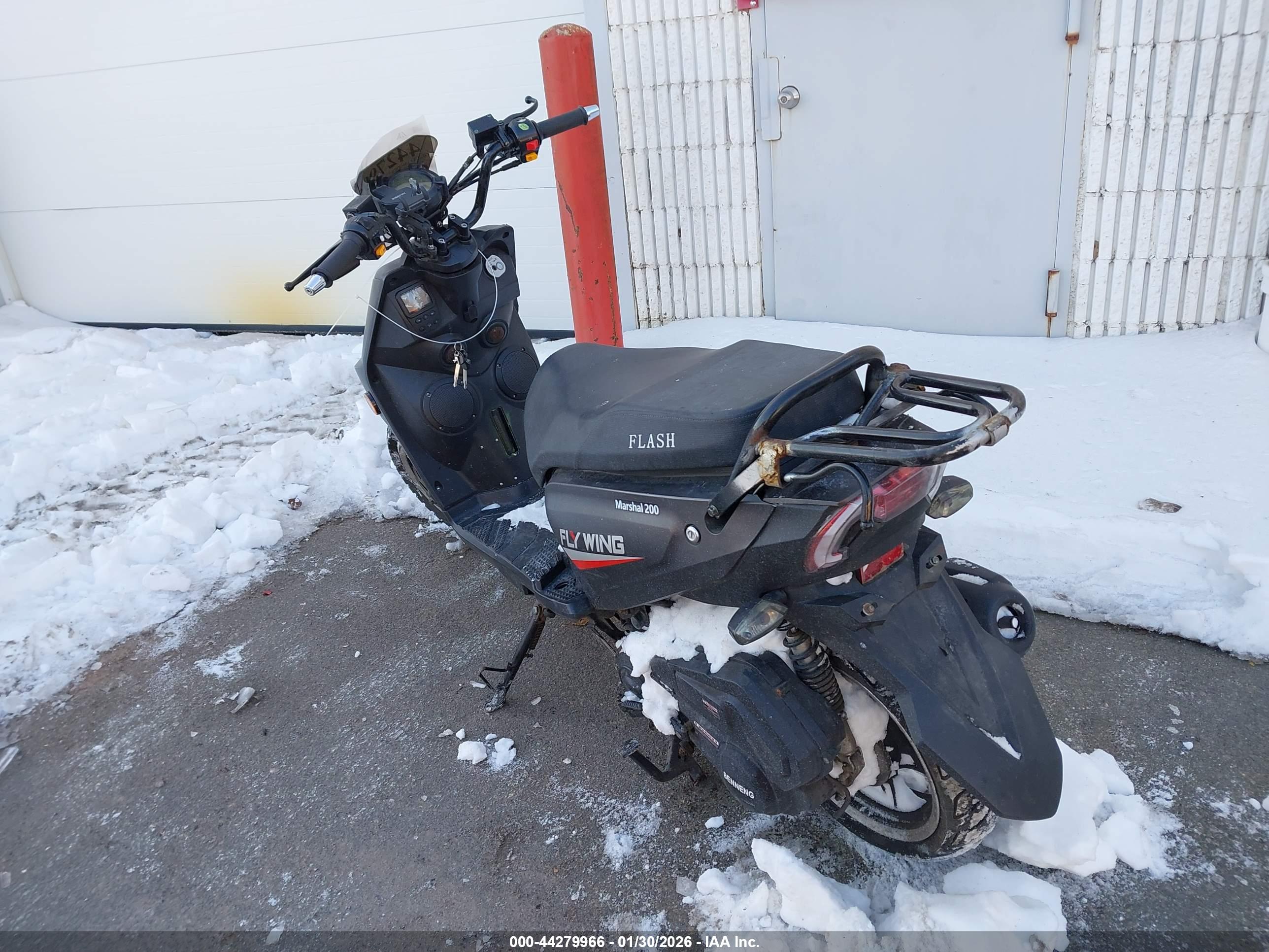 ZNEN SCOOTER image 3