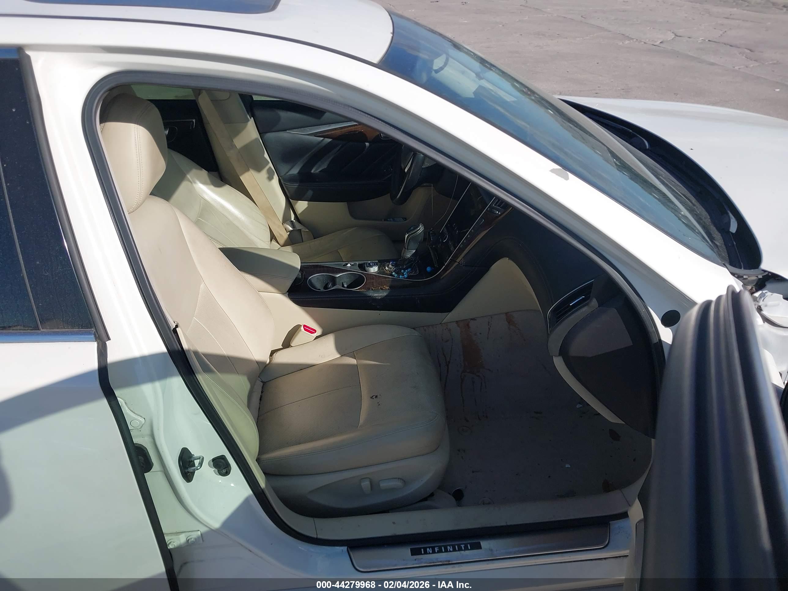 INFINITI Q50 image 5