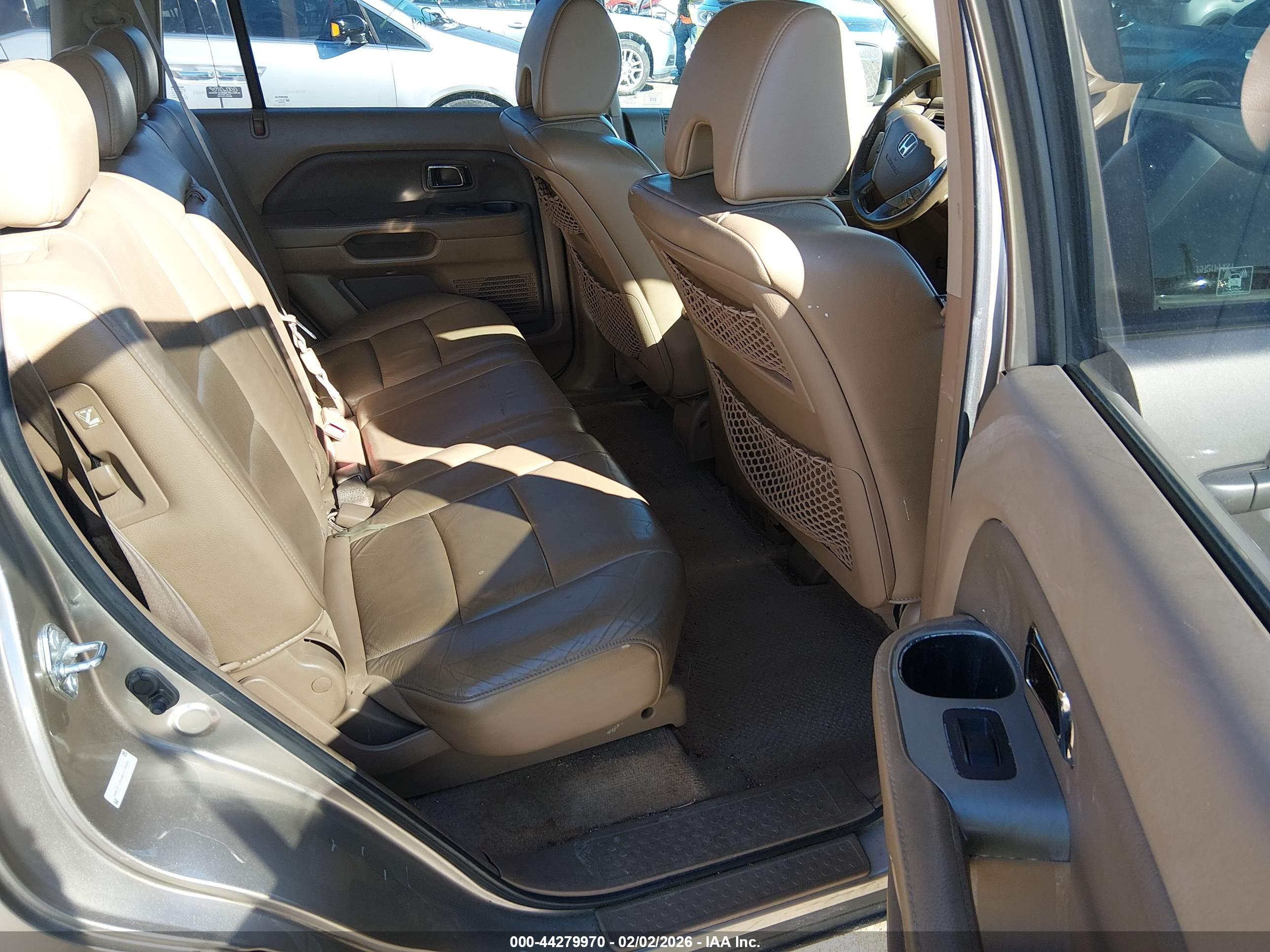 HONDA PILOT image 8