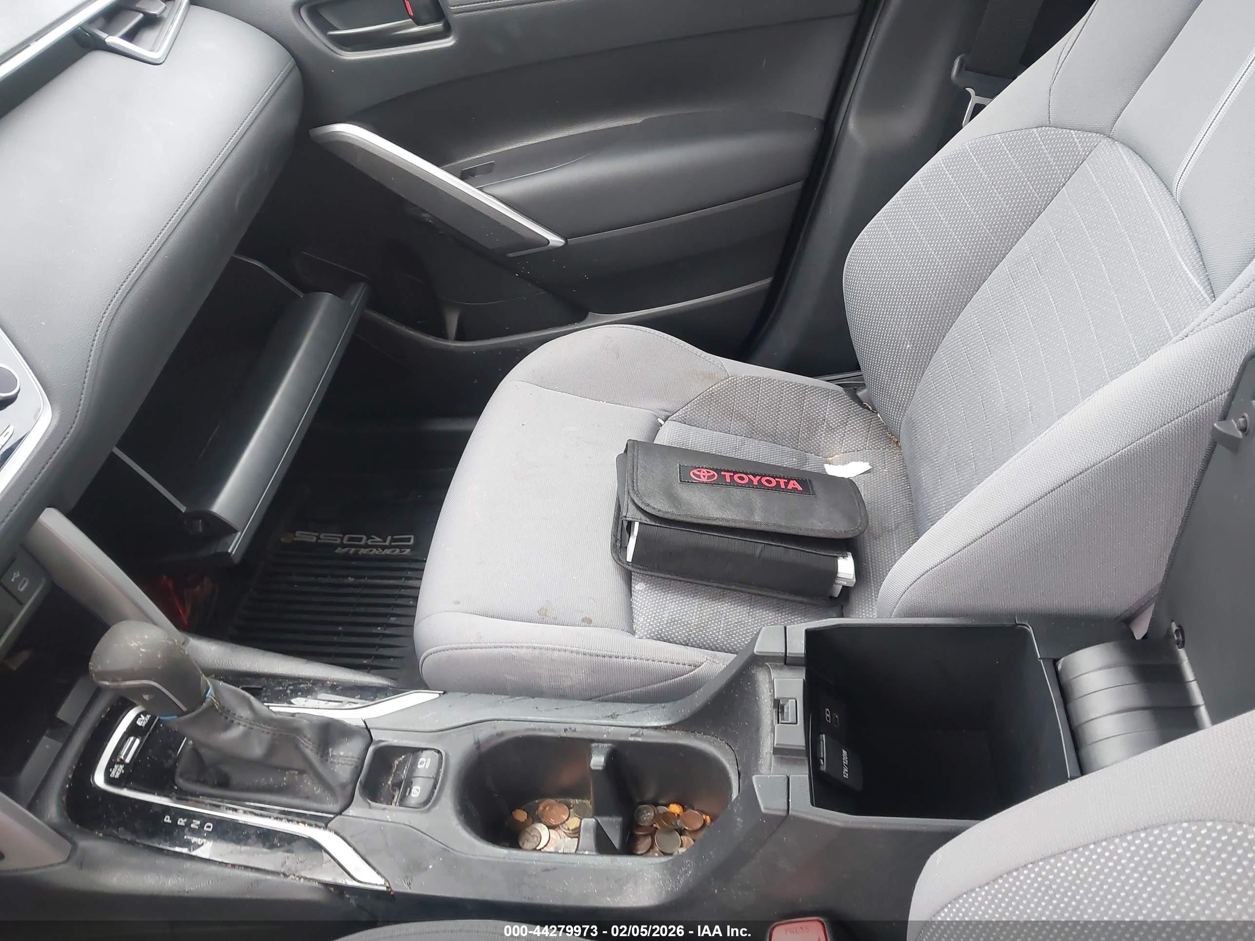 TOYOTA COROLLA image 5