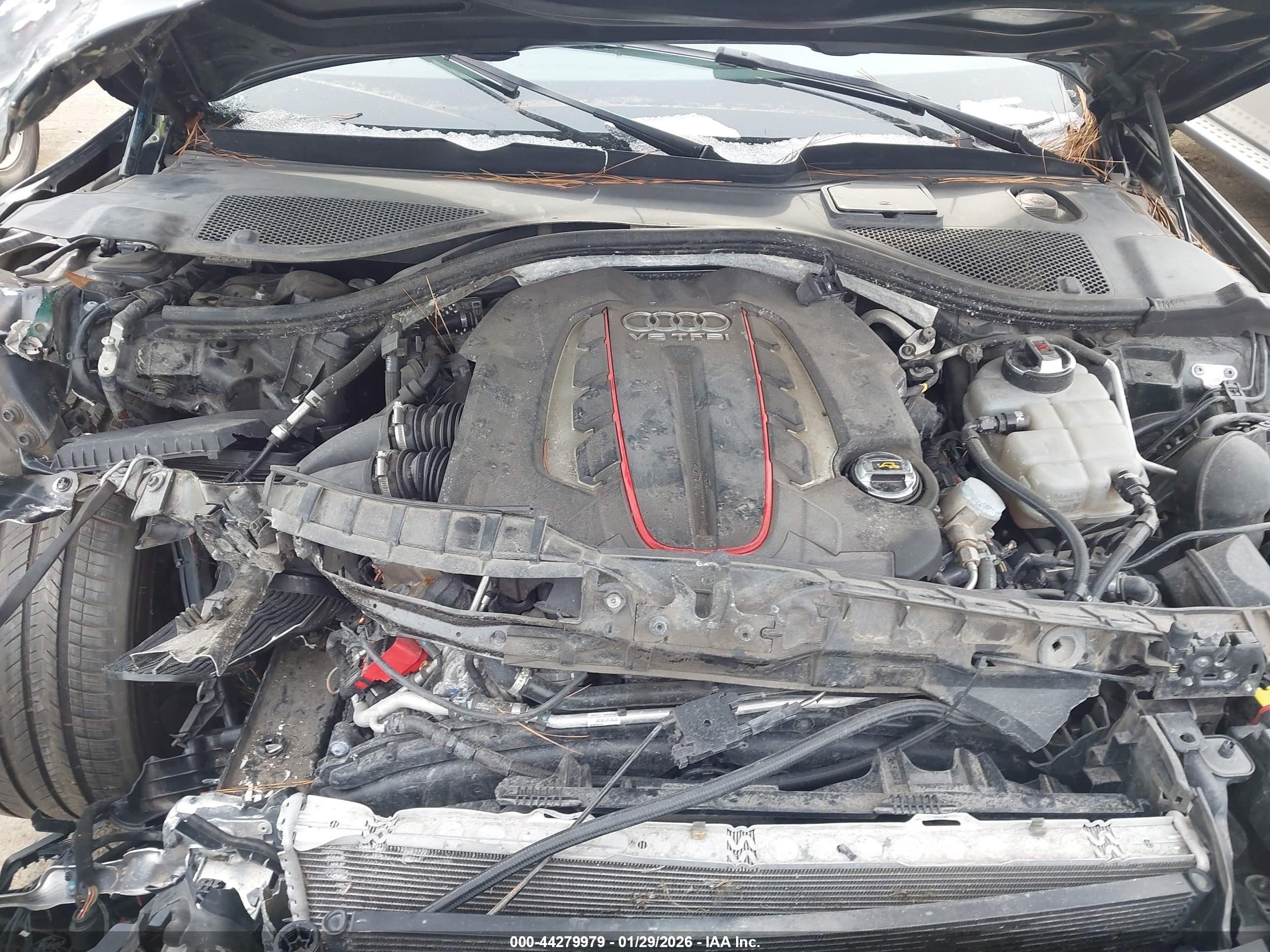 AUDI S6 image 10