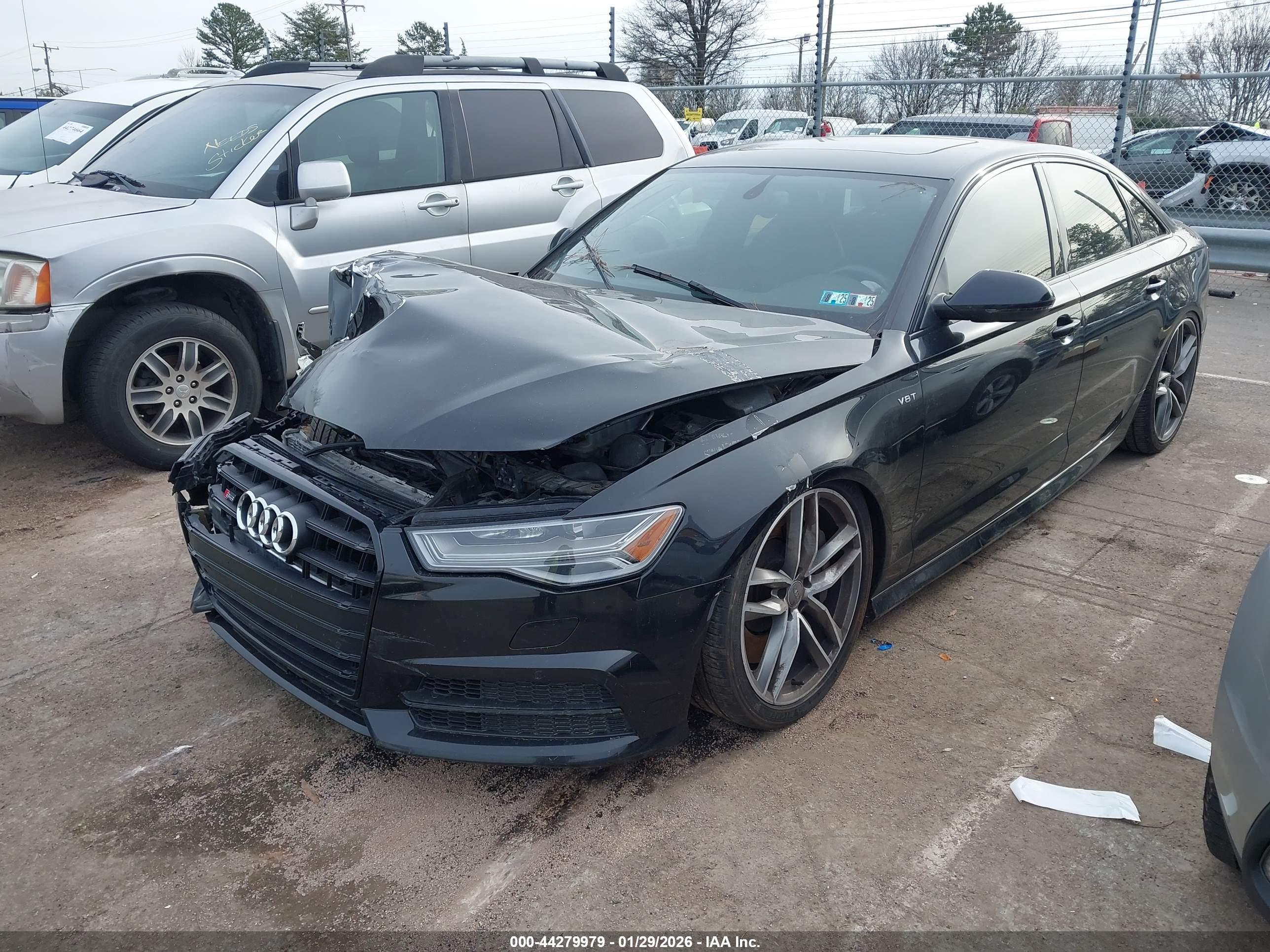AUDI S6 image 2