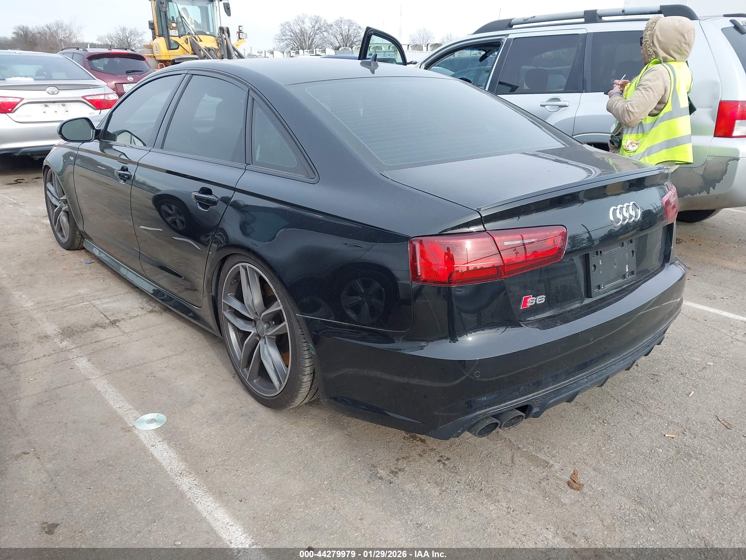 AUDI S6 image 3