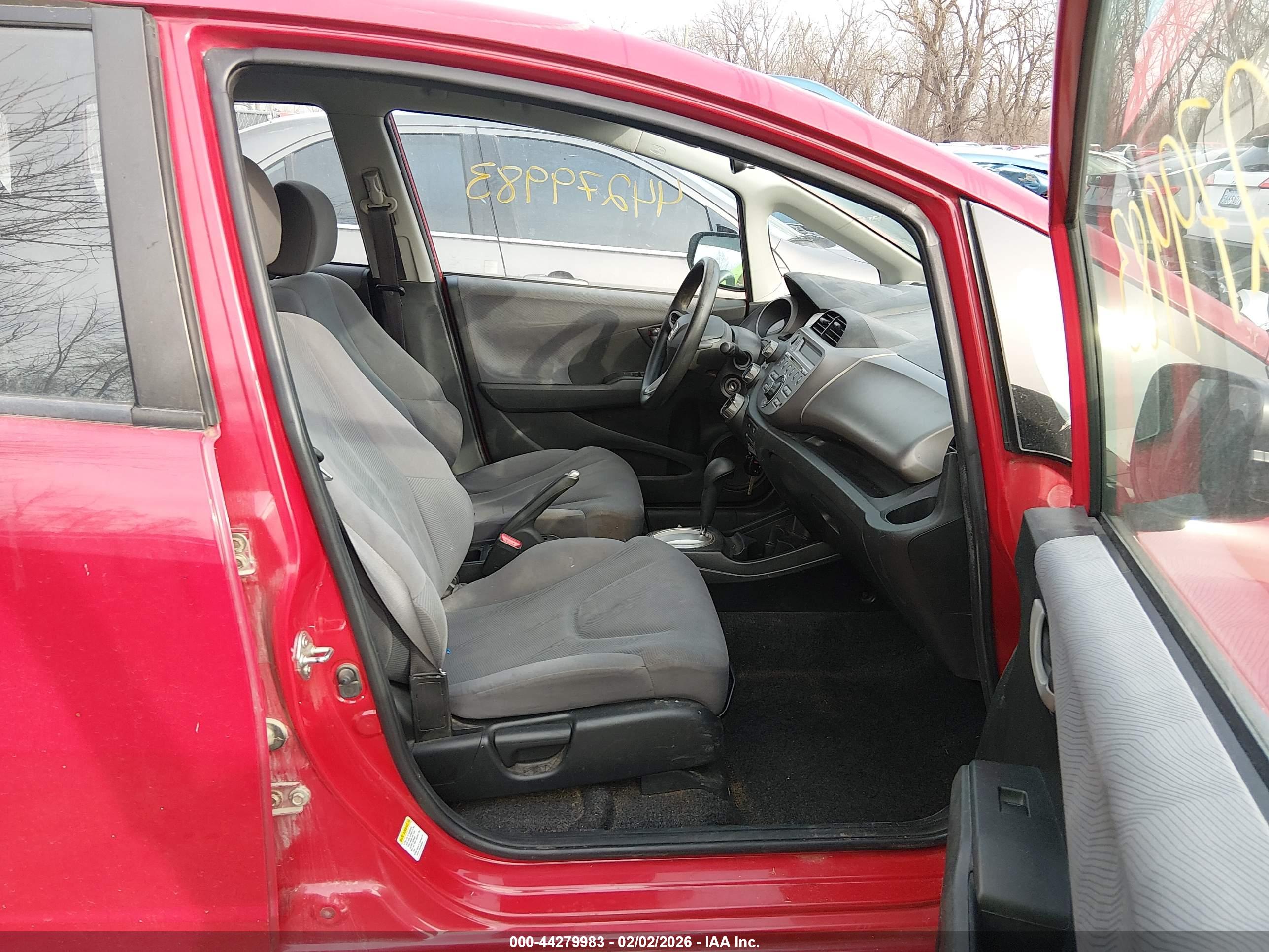 HONDA FIT image 5