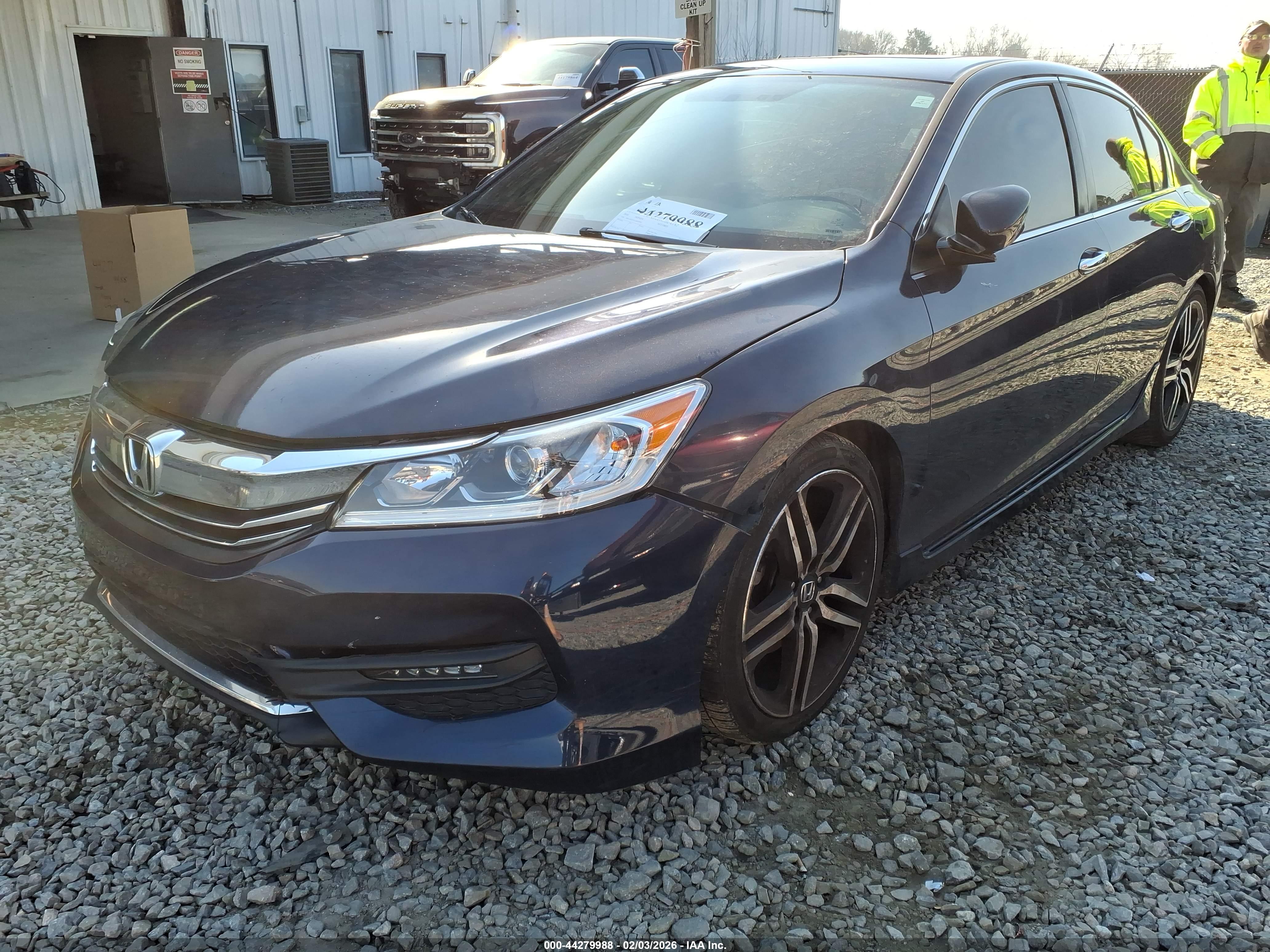 HONDA ACCORD image 2