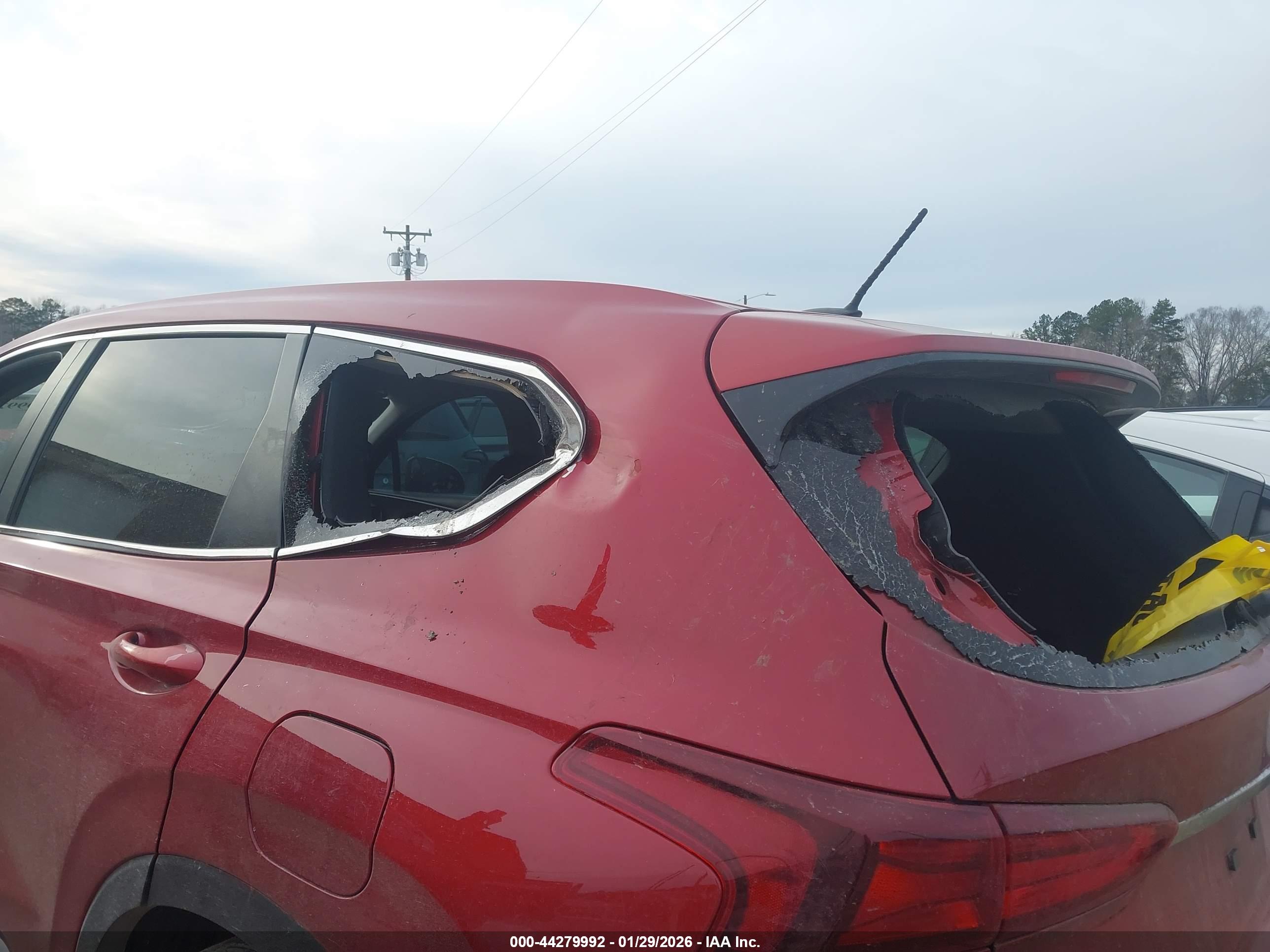 HYUNDAI SANTA image 6