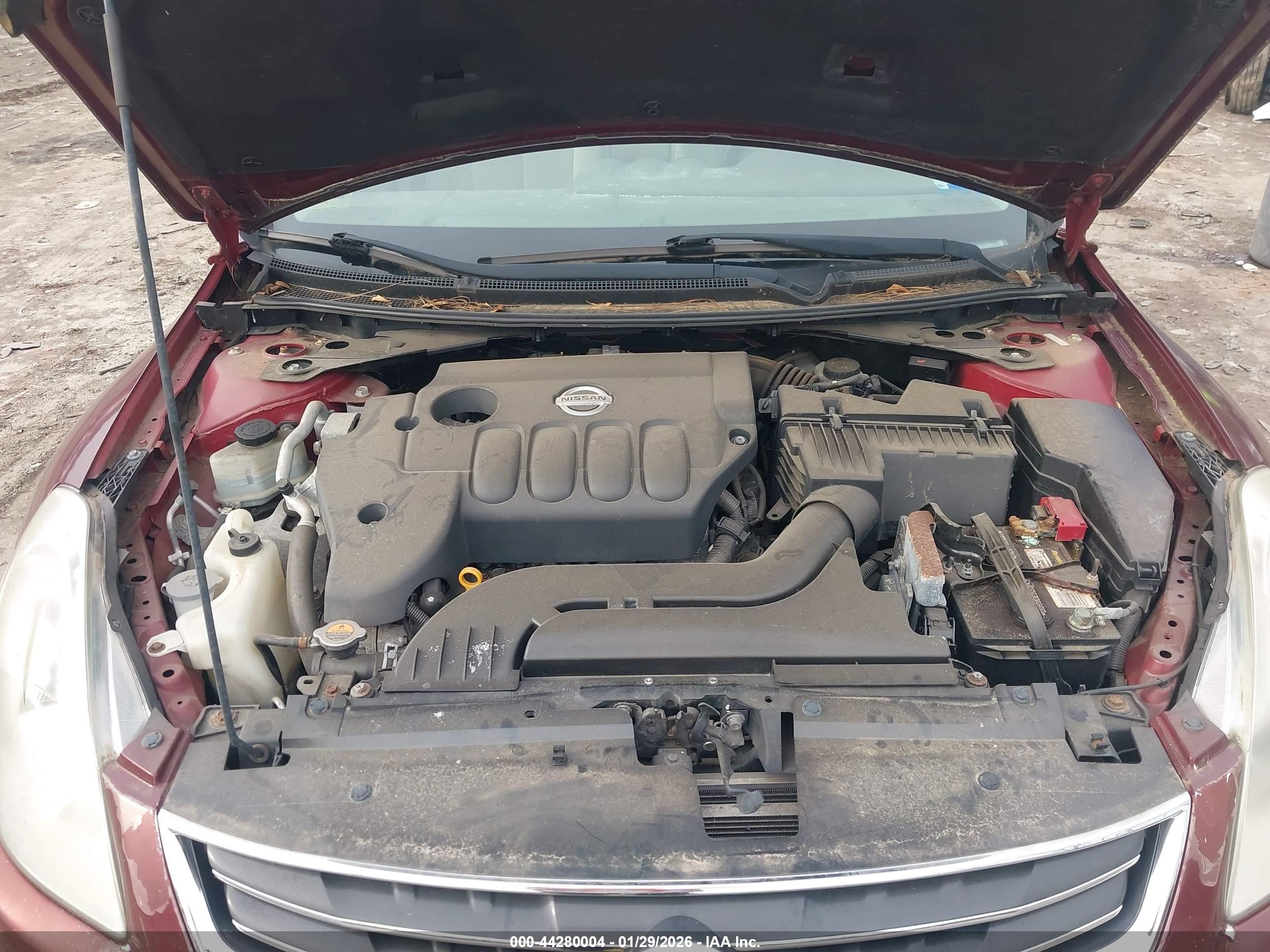 NISSAN ALTIMA image 10