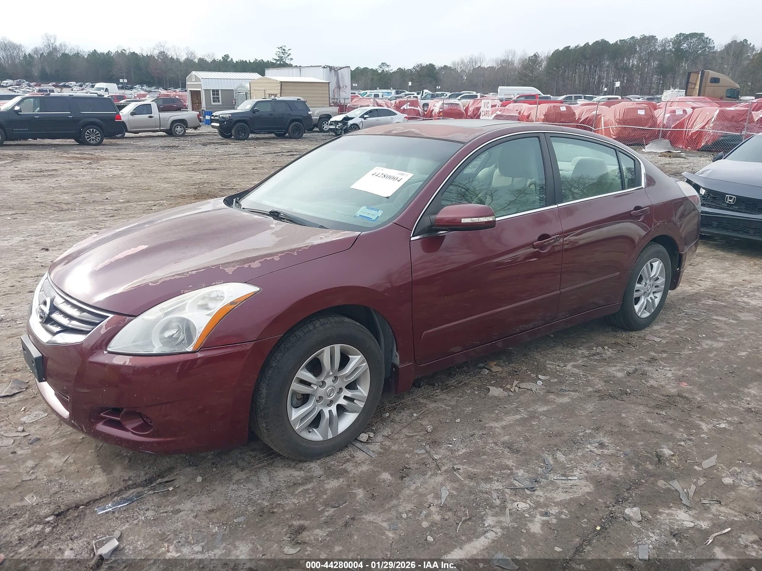 NISSAN ALTIMA image 2