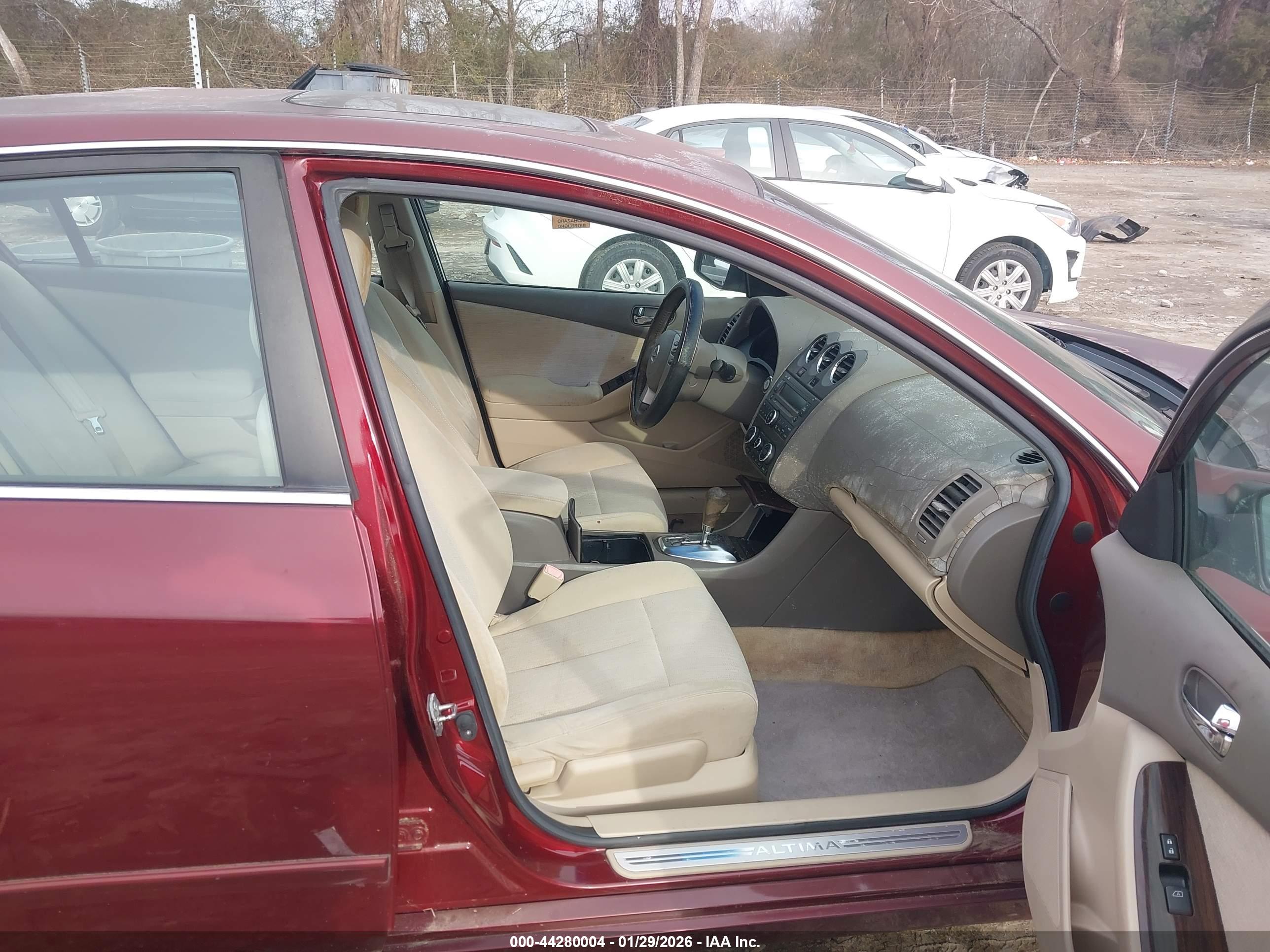 NISSAN ALTIMA image 5
