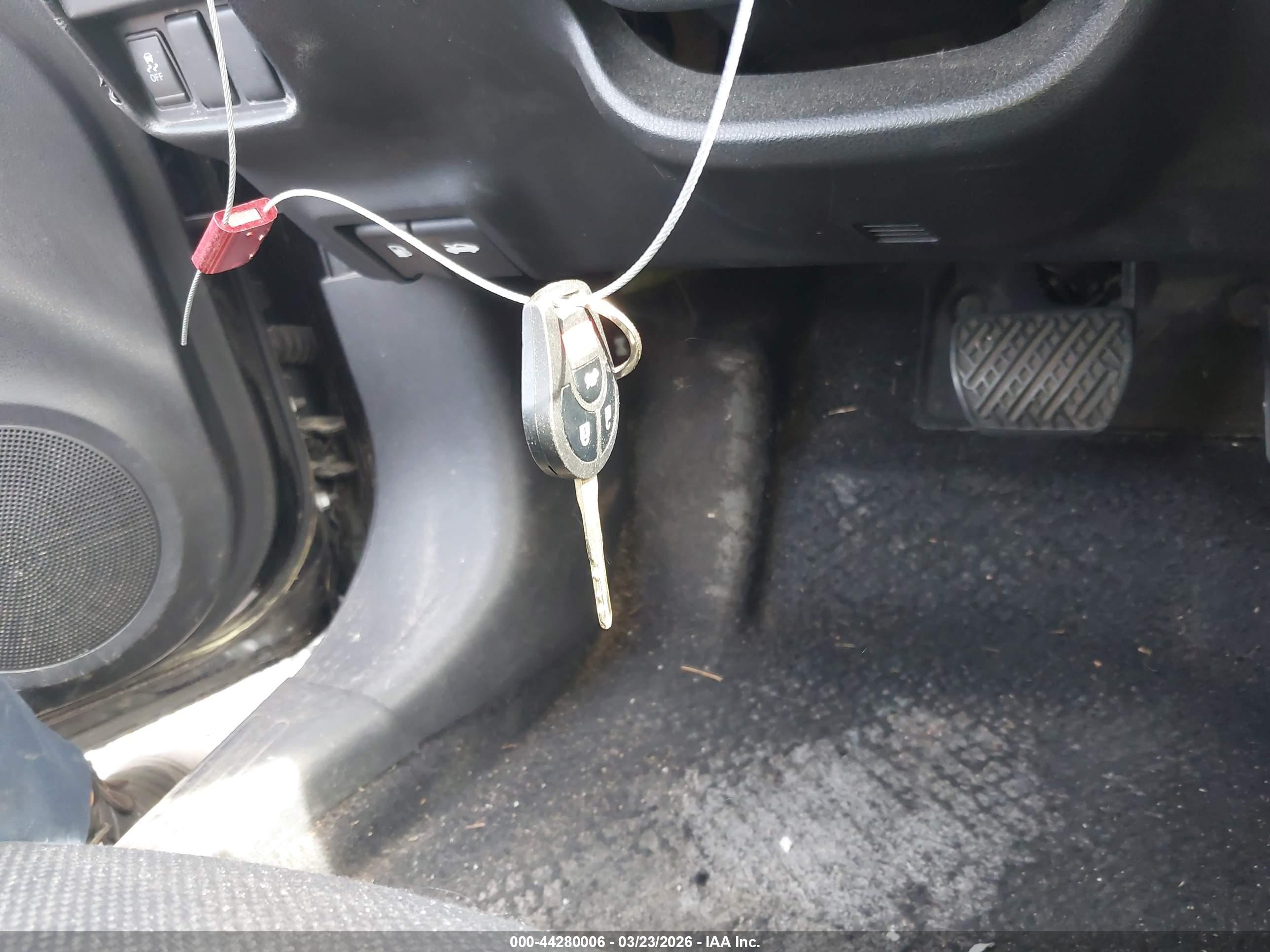 NISSAN JUKE image 11