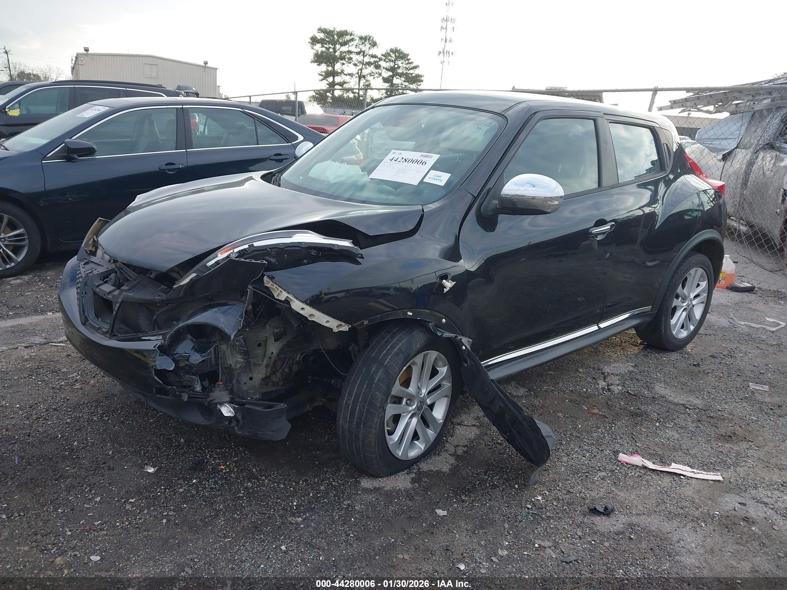 NISSAN JUKE image 2