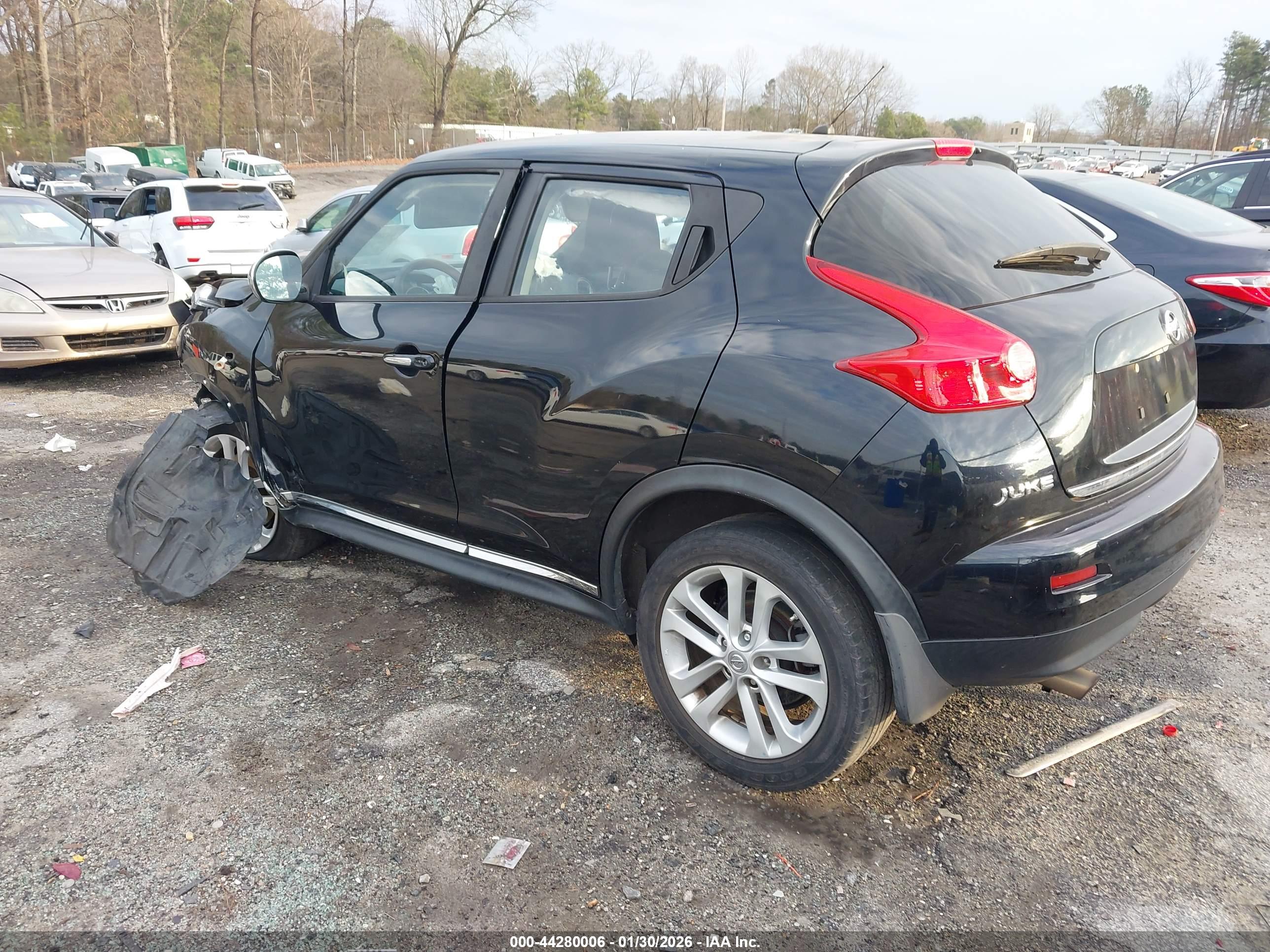 NISSAN JUKE image 3