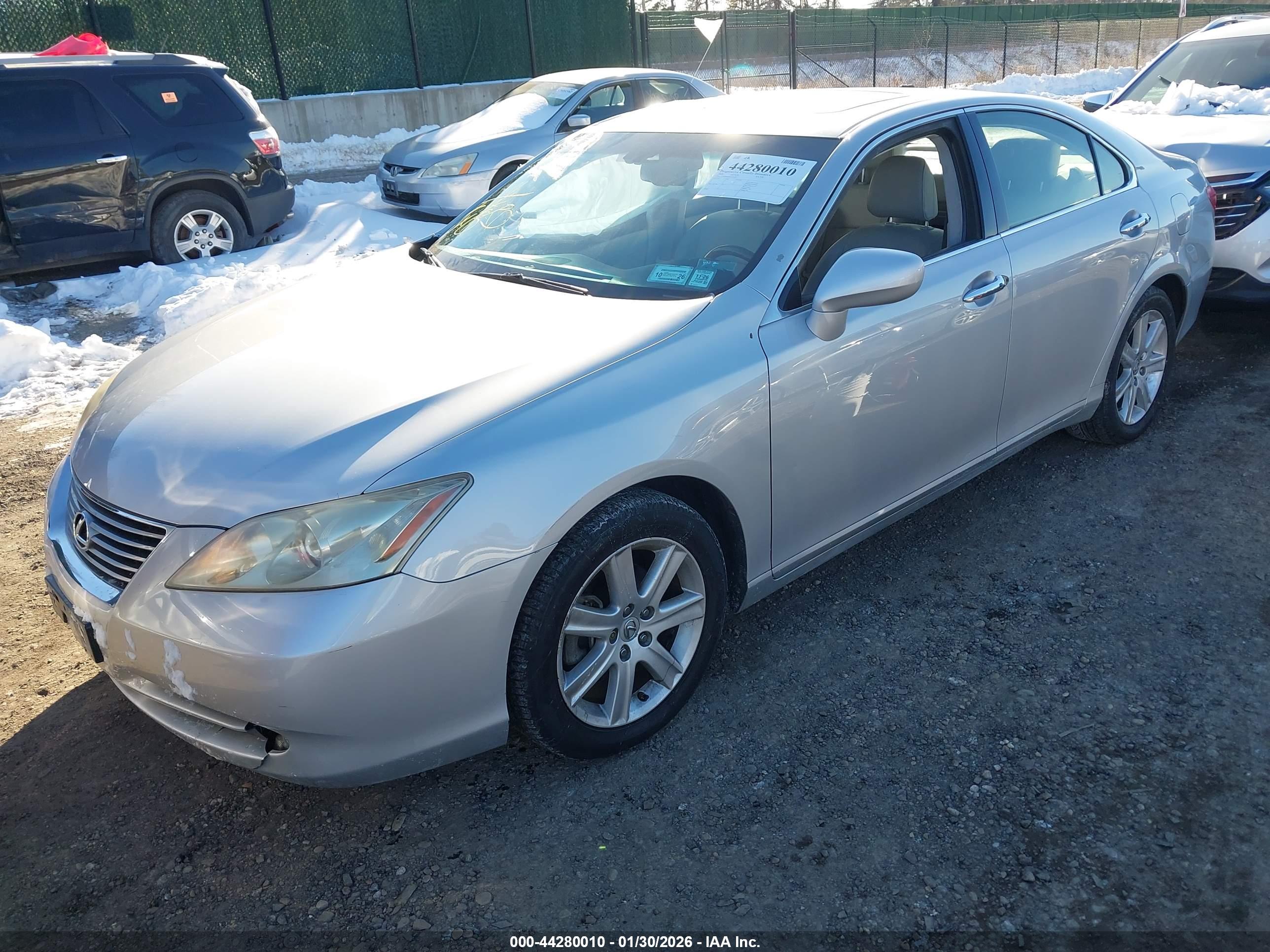 LEXUS ES image 2