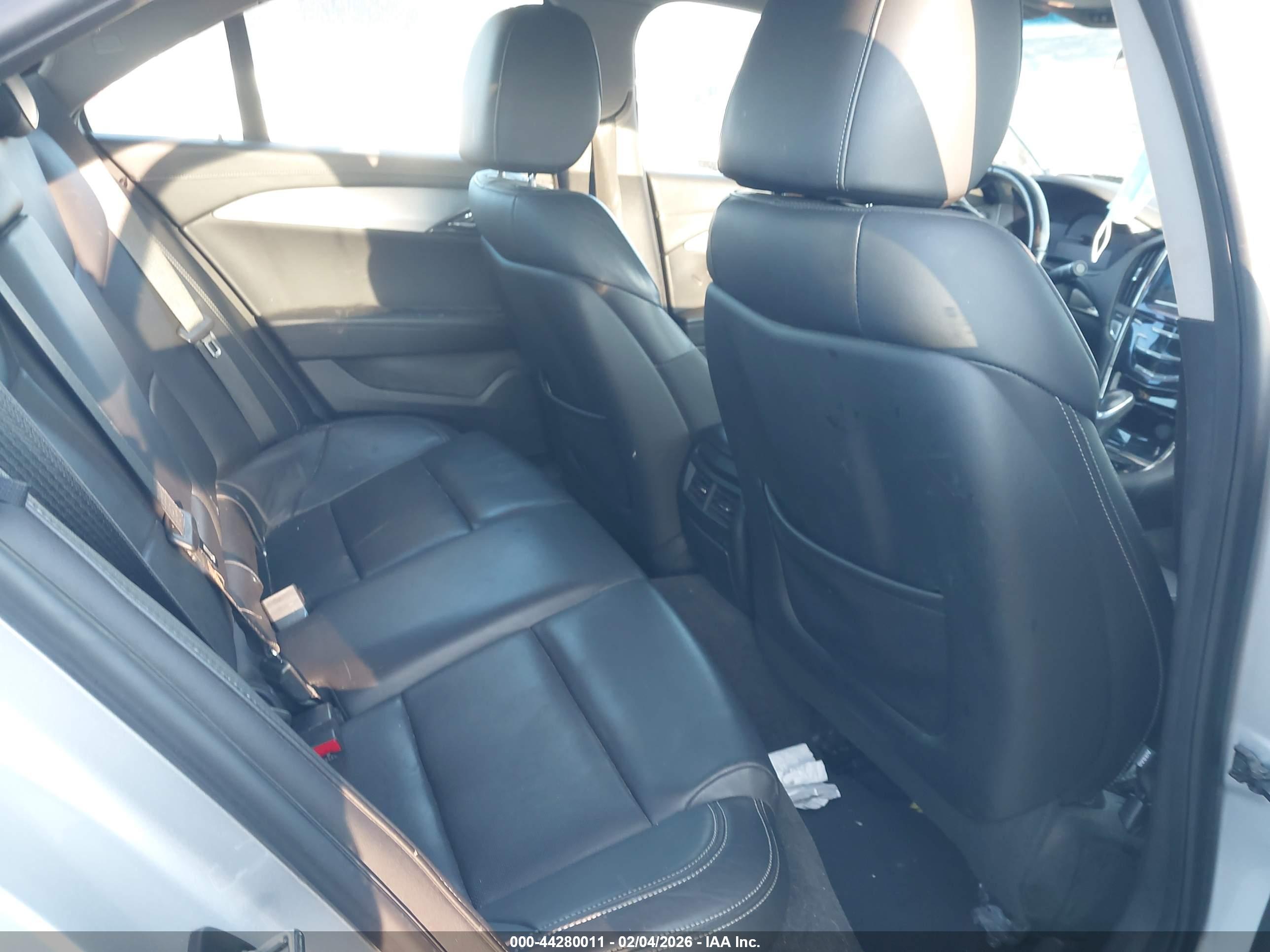 CADILLAC ATS image 8