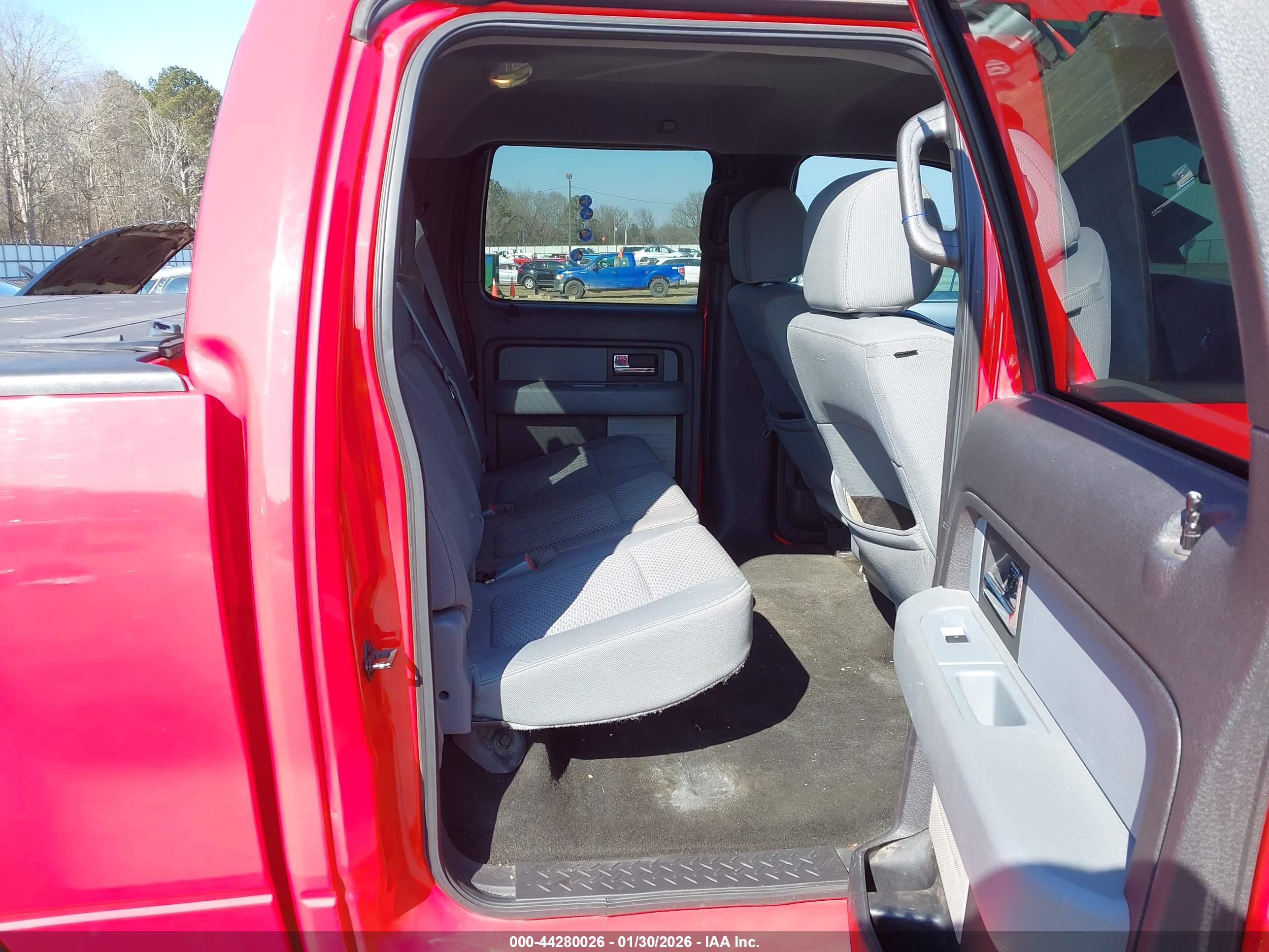 FORD F-150 image 8