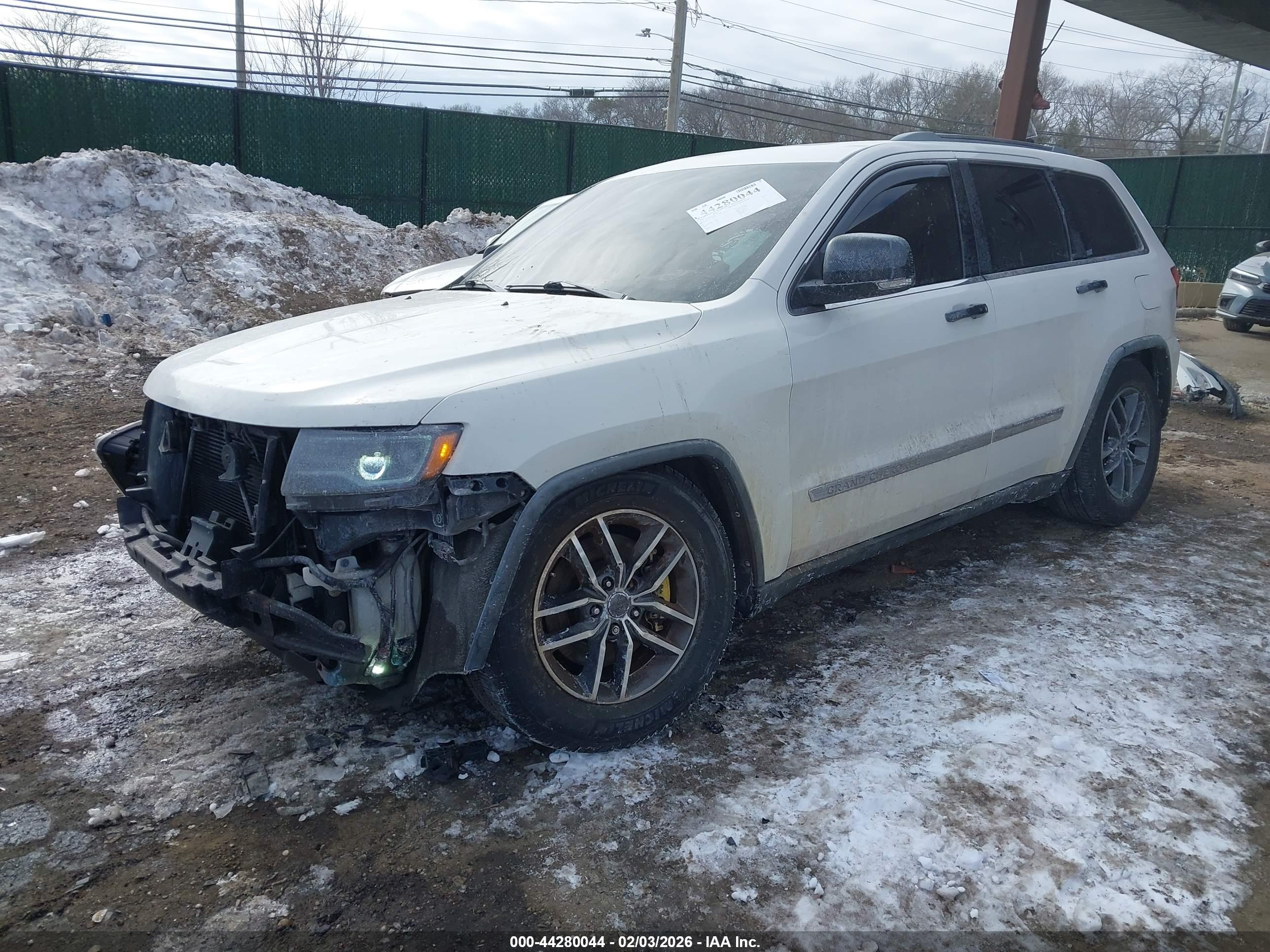JEEP GRAND image 2