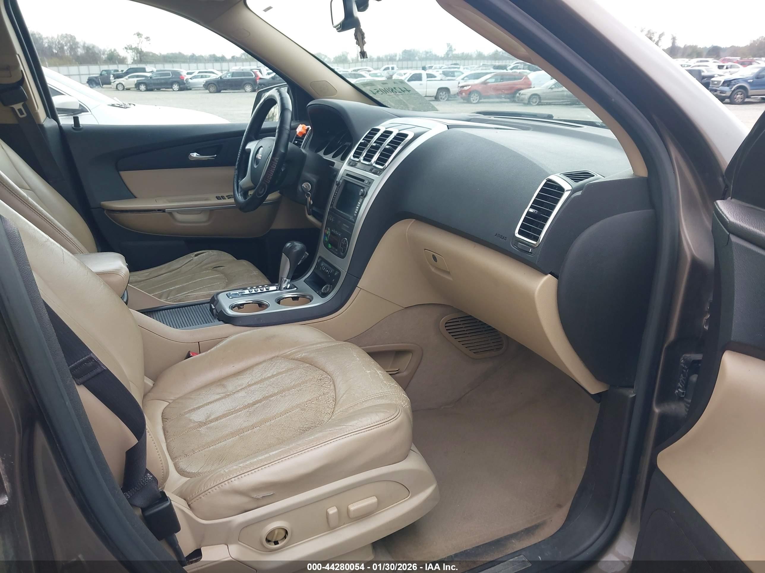GMC ACADIA image 5