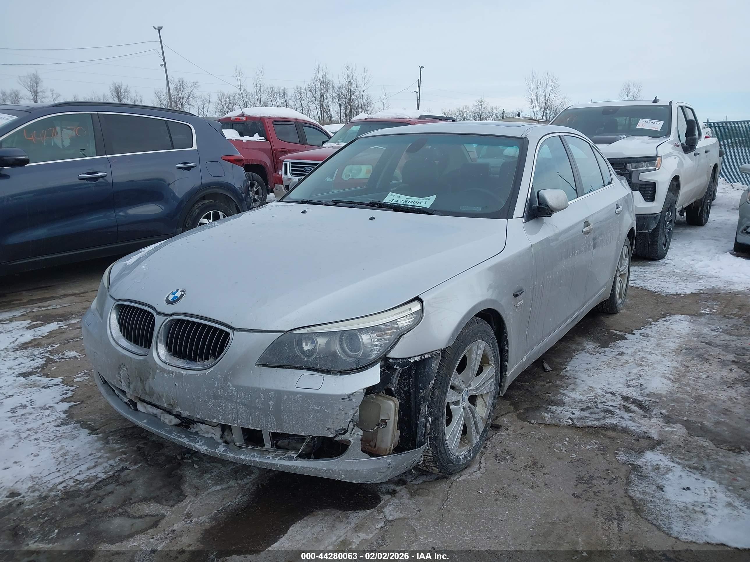 BMW 528I image 2