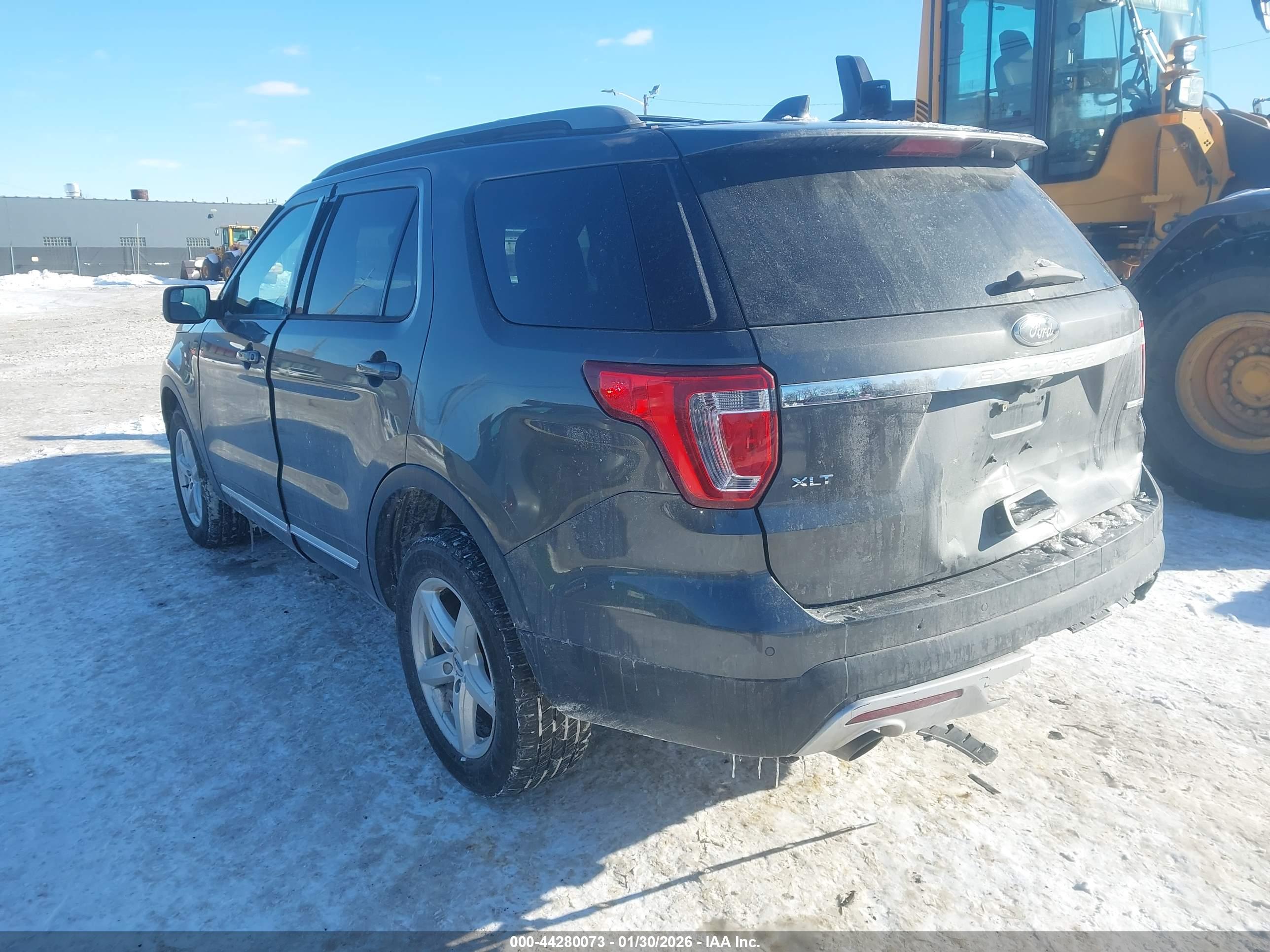 FORD EXPLORER image 3